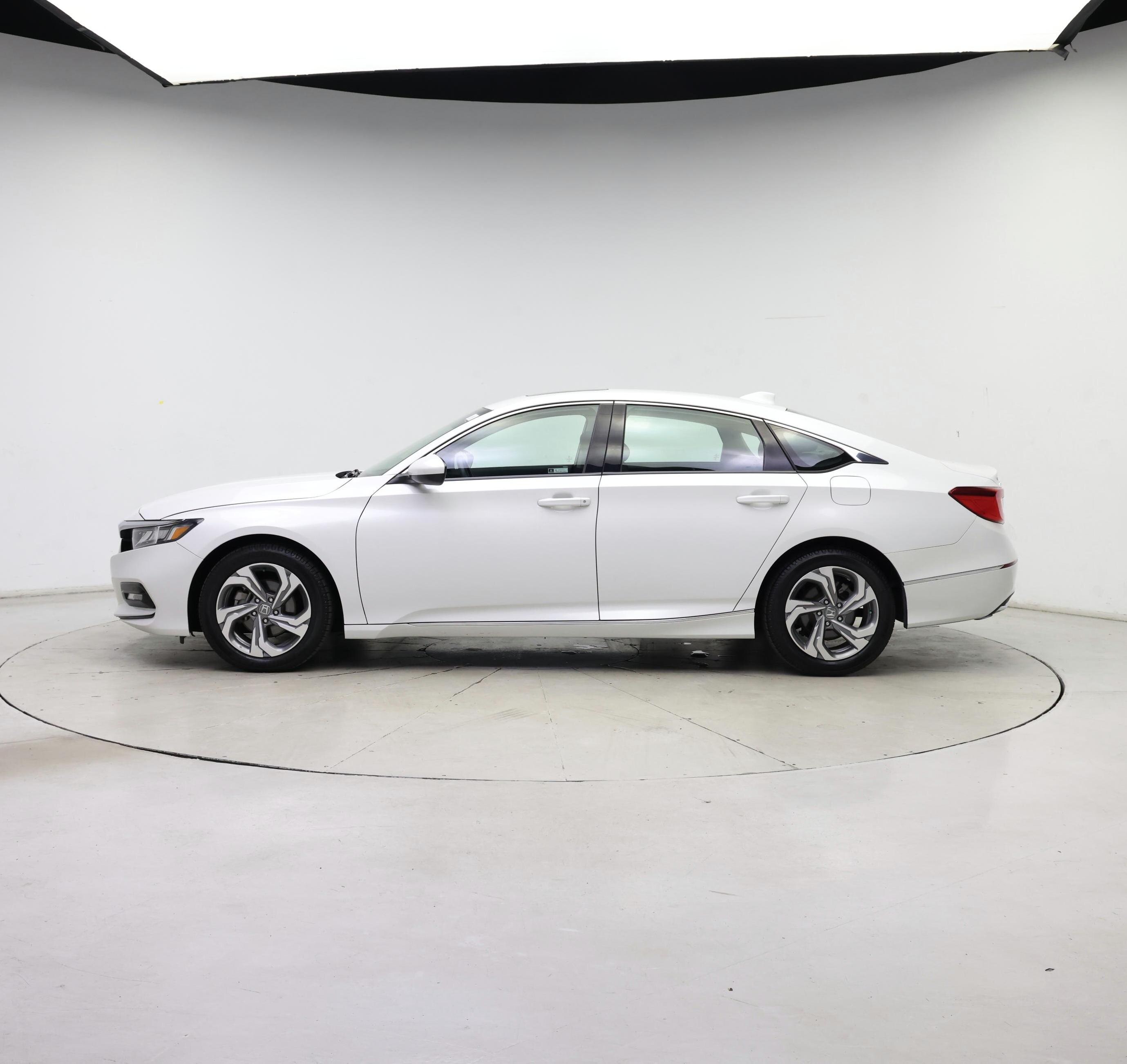 Thumbnail: 2018 Honda Accord - 3