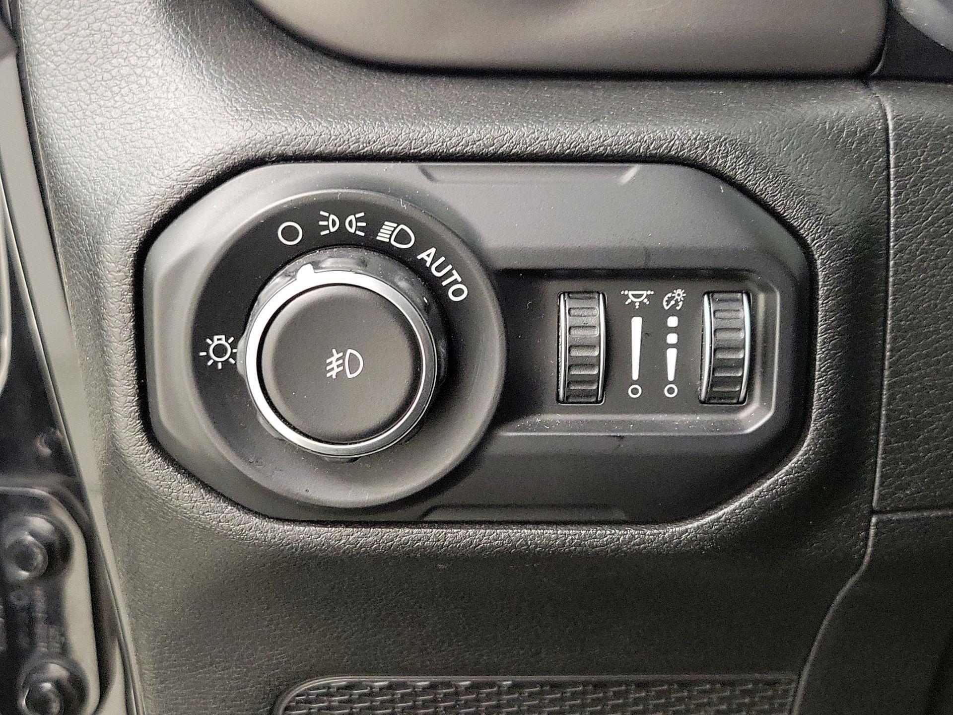 Thumbnail: 2020 Jeep Wrangler - 13