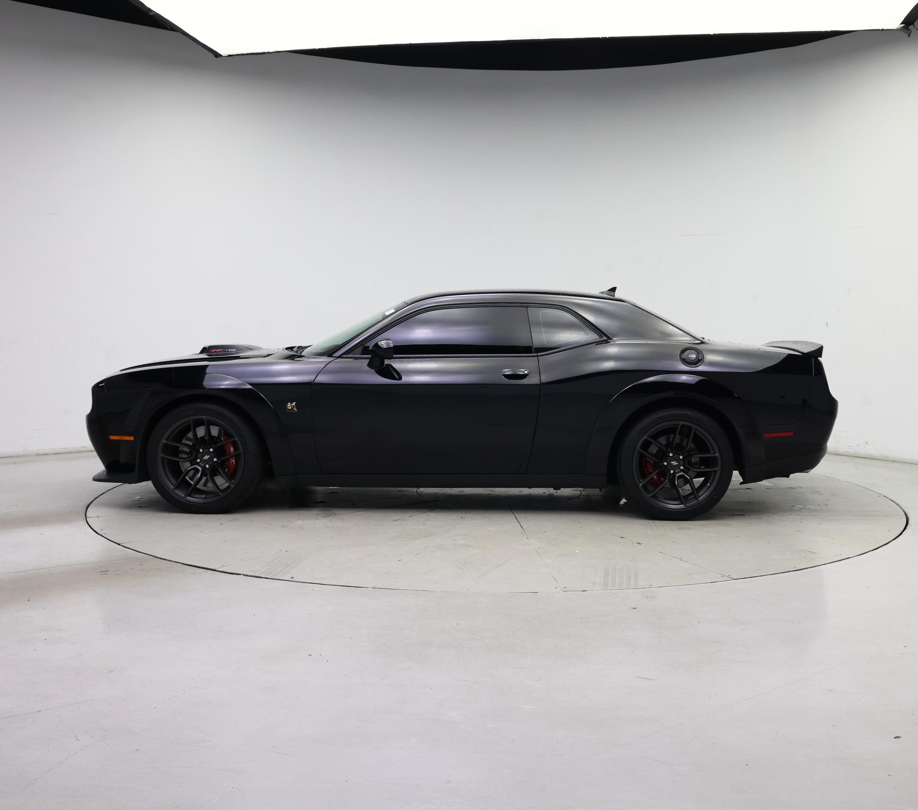 Thumbnail: 2022 Dodge Challenger - 3