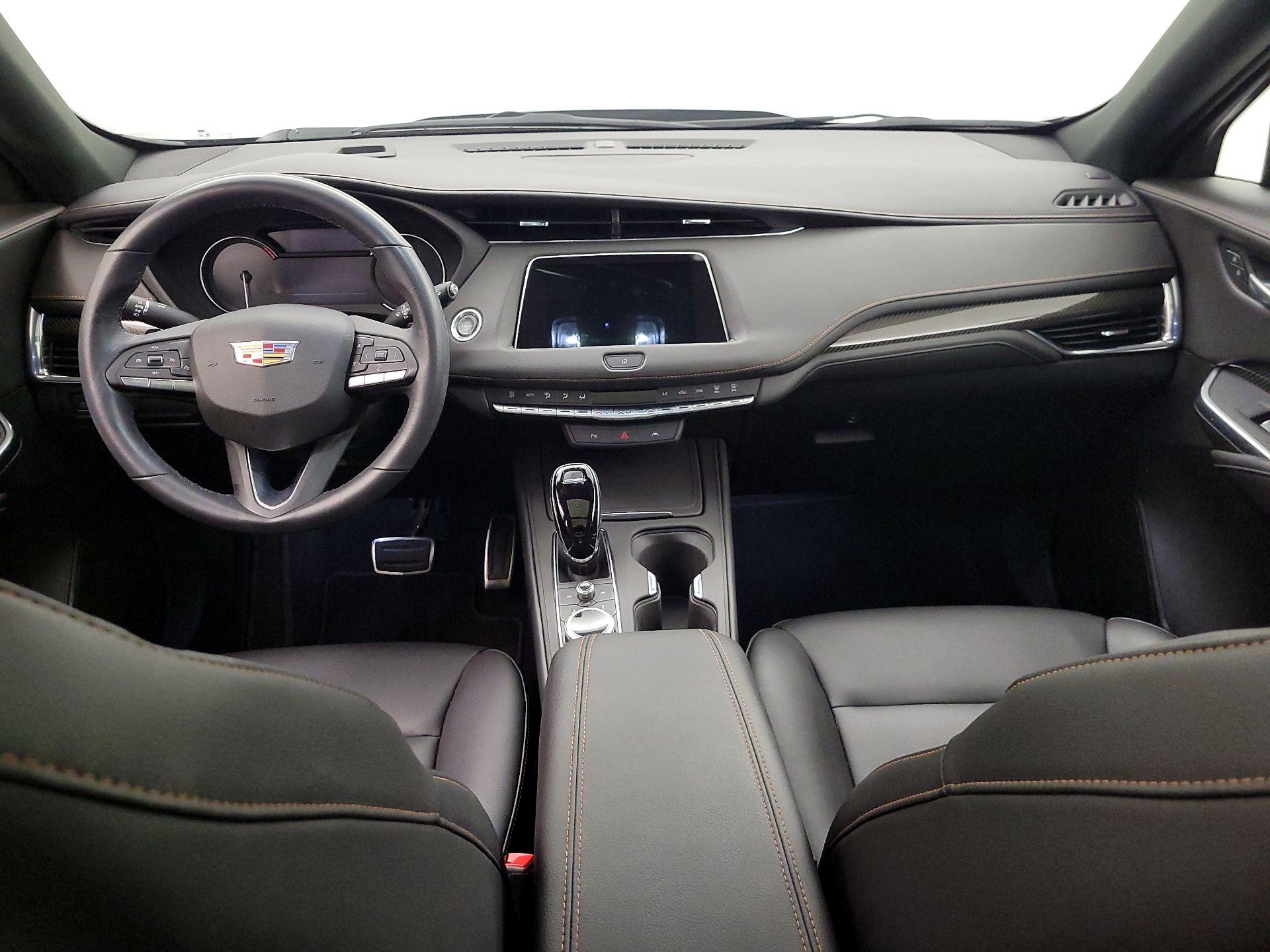 Thumbnail: 2023 Cadillac XT4 - 9