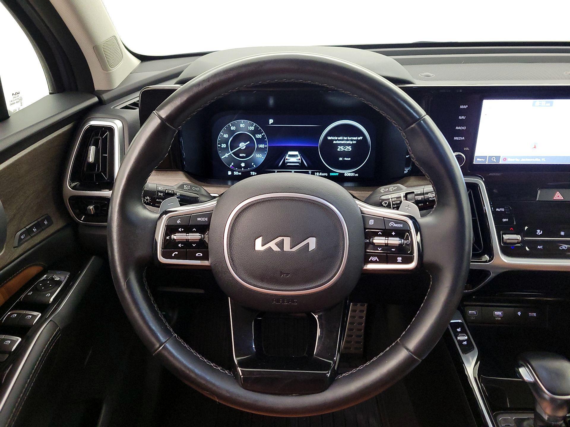 Thumbnail: 2023 Kia Sorento - 10
