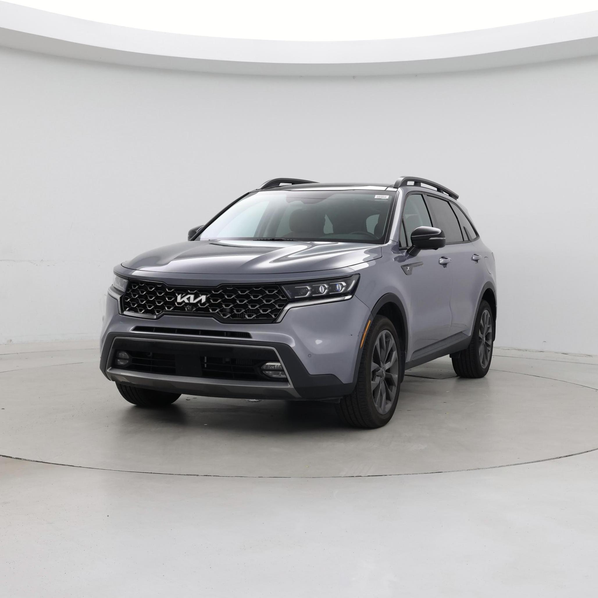 Thumbnail: 2023 Kia Sorento - 4