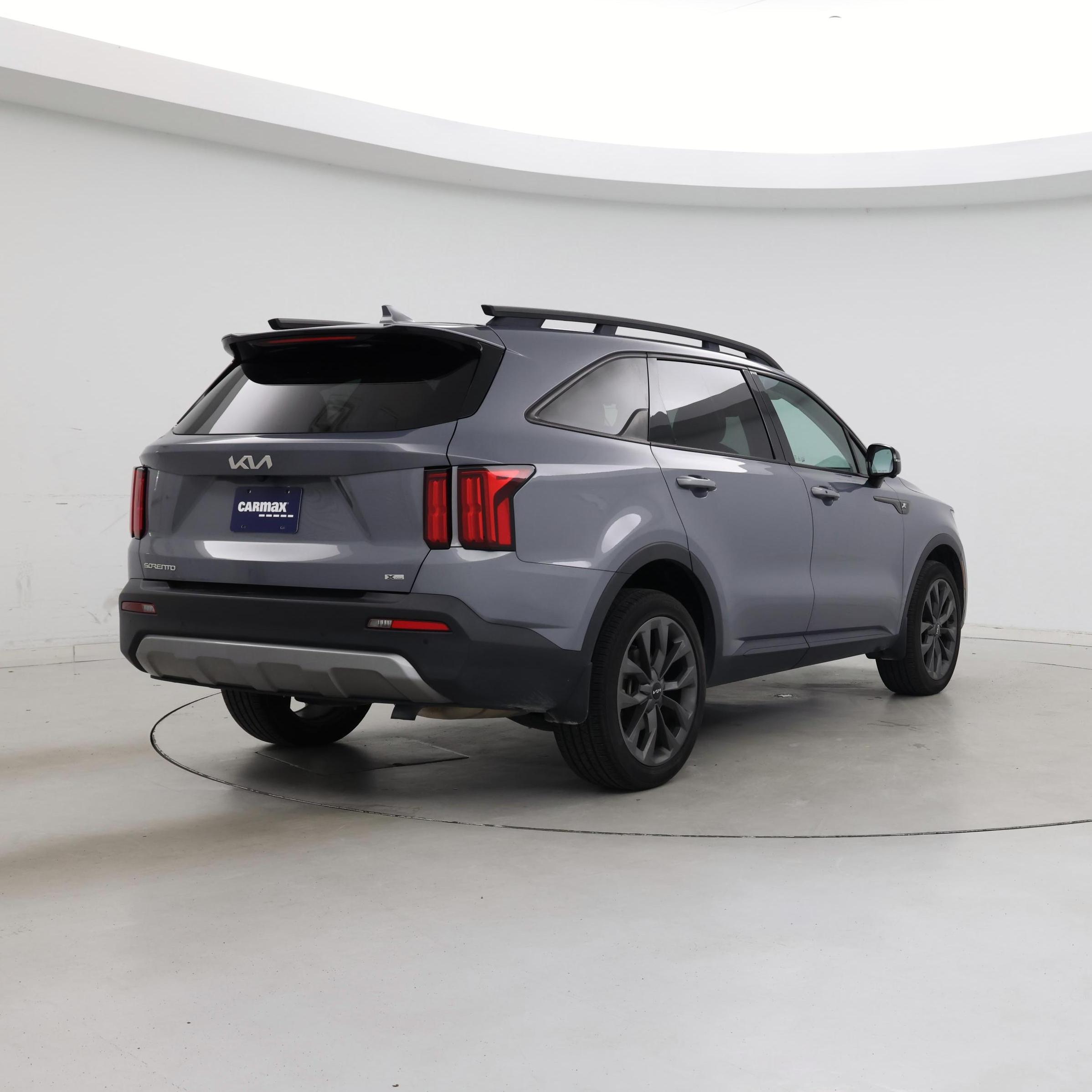 Thumbnail: 2023 Kia Sorento - 8