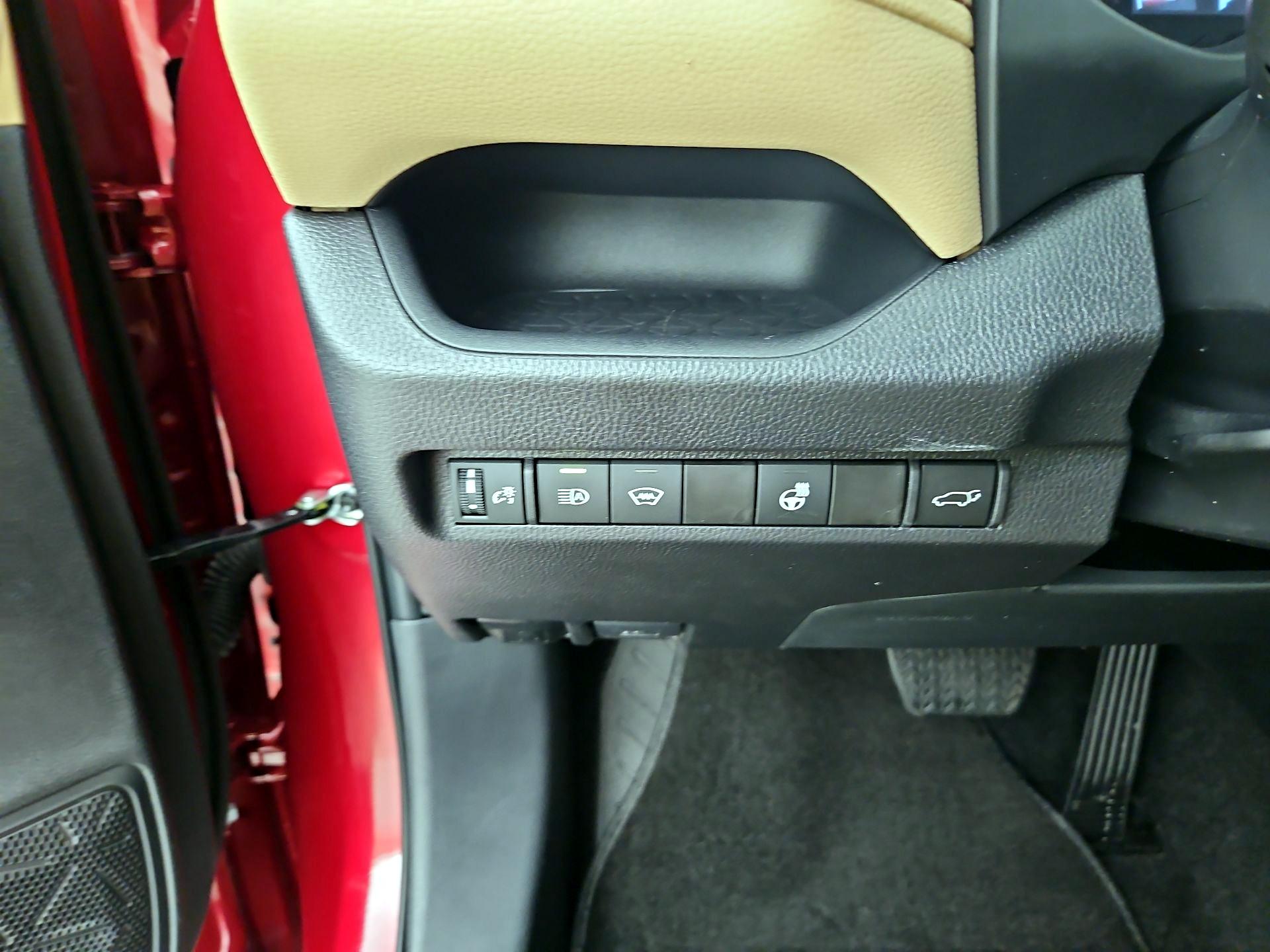 Thumbnail: 2025 Toyota RAV4 - 13