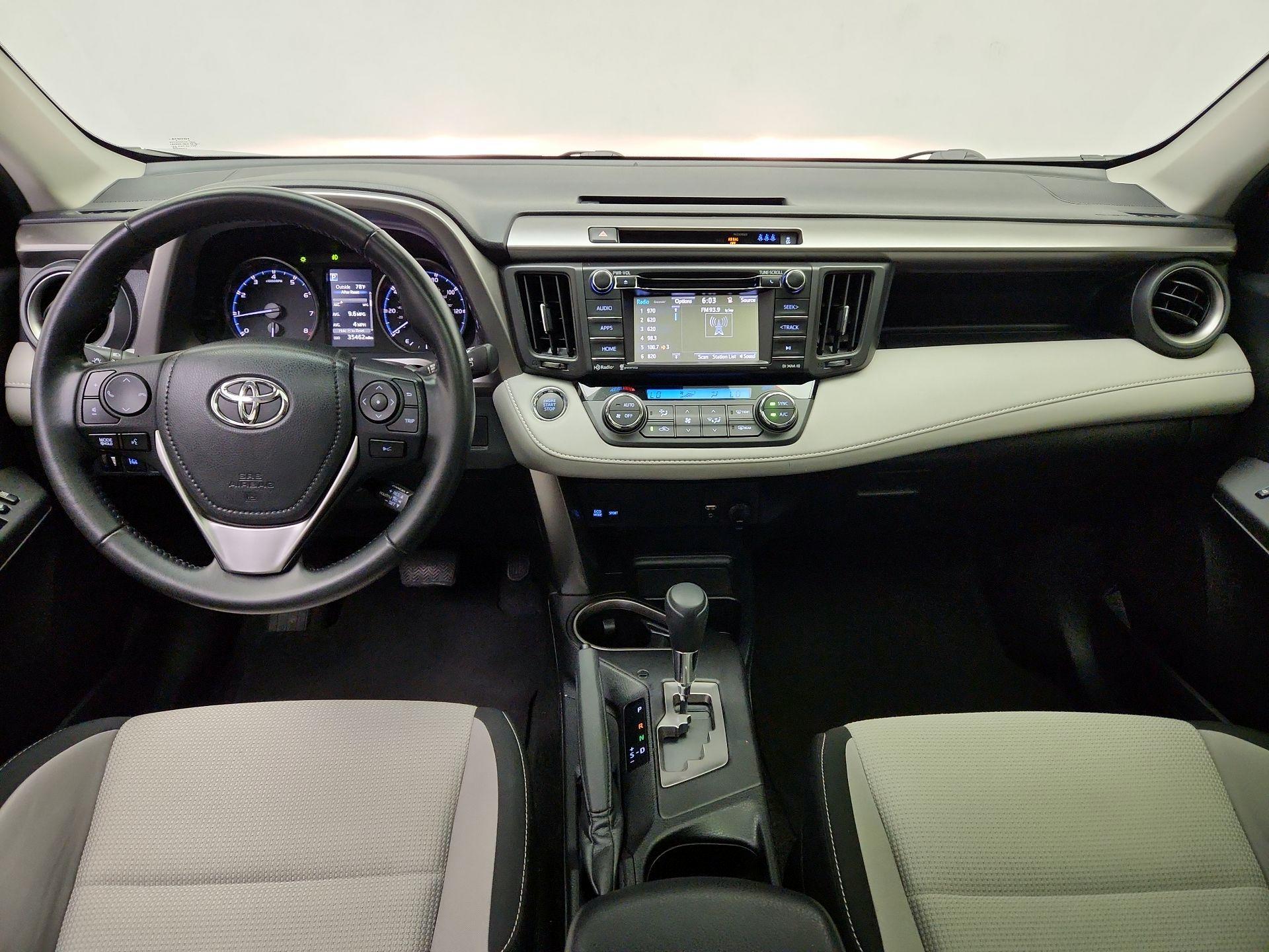 Thumbnail: 2018 Toyota RAV4 - 9