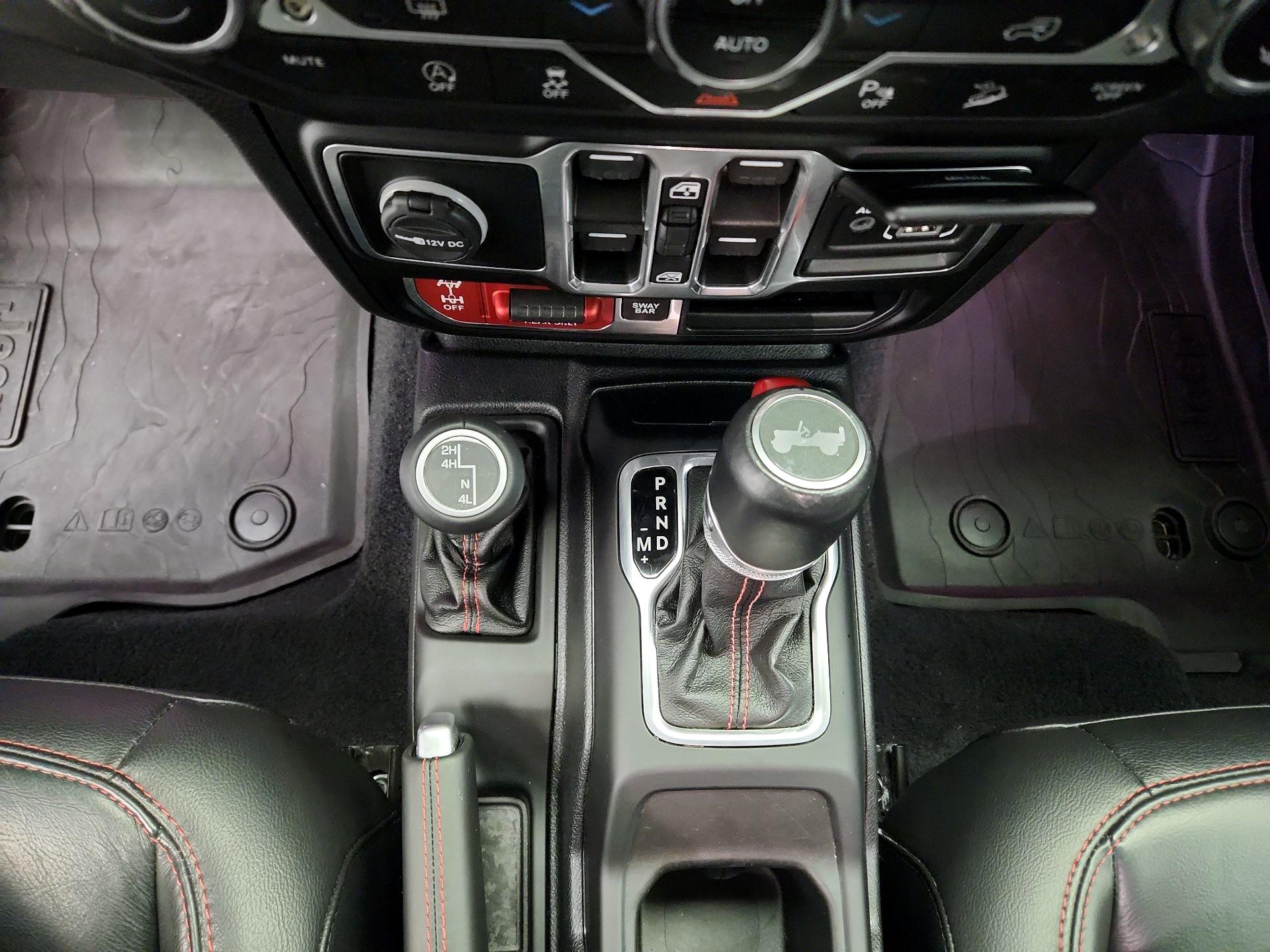 Thumbnail: 2020 Jeep Wrangler - 18