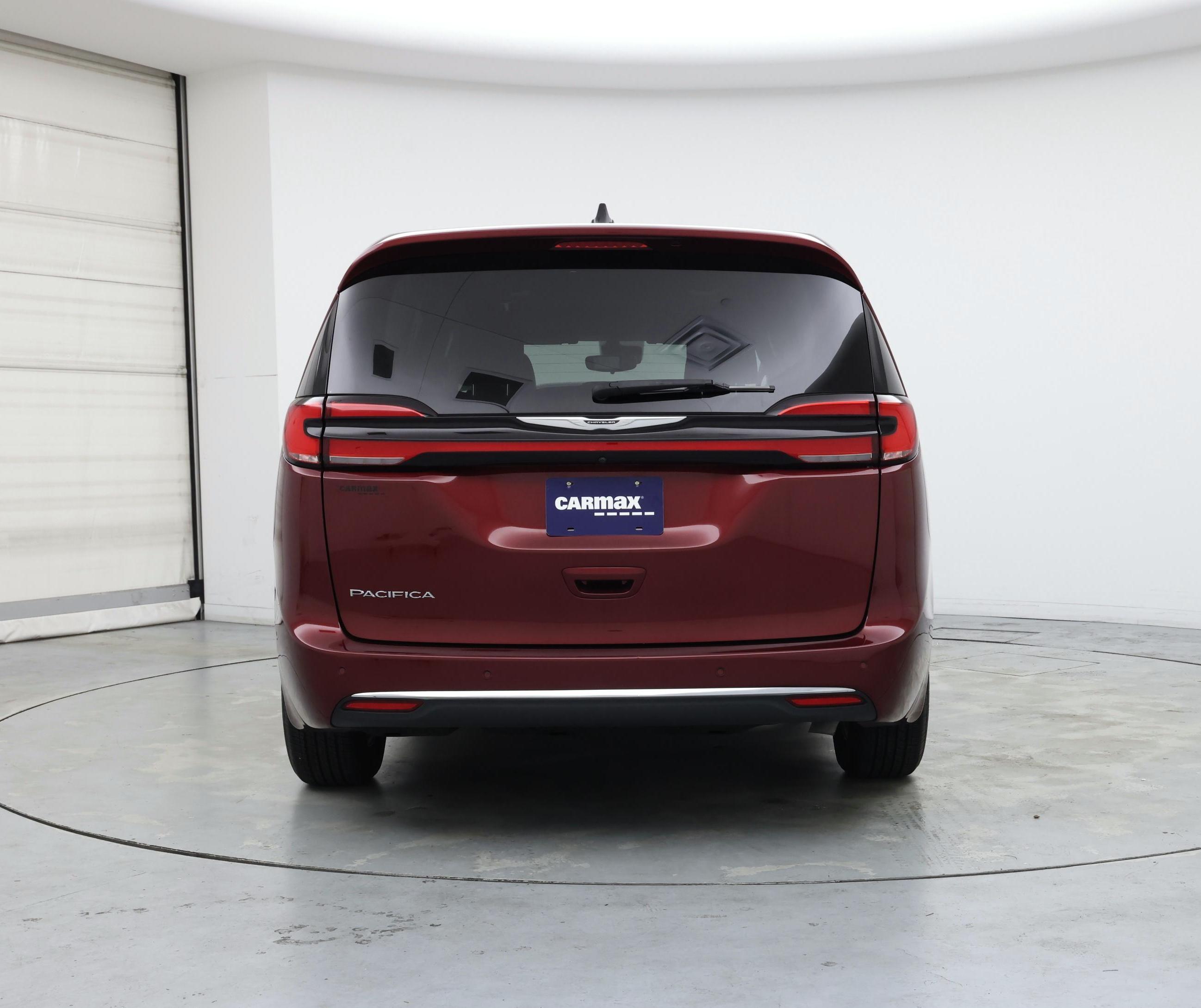 Thumbnail: 2023 Chrysler Pacifica - 6