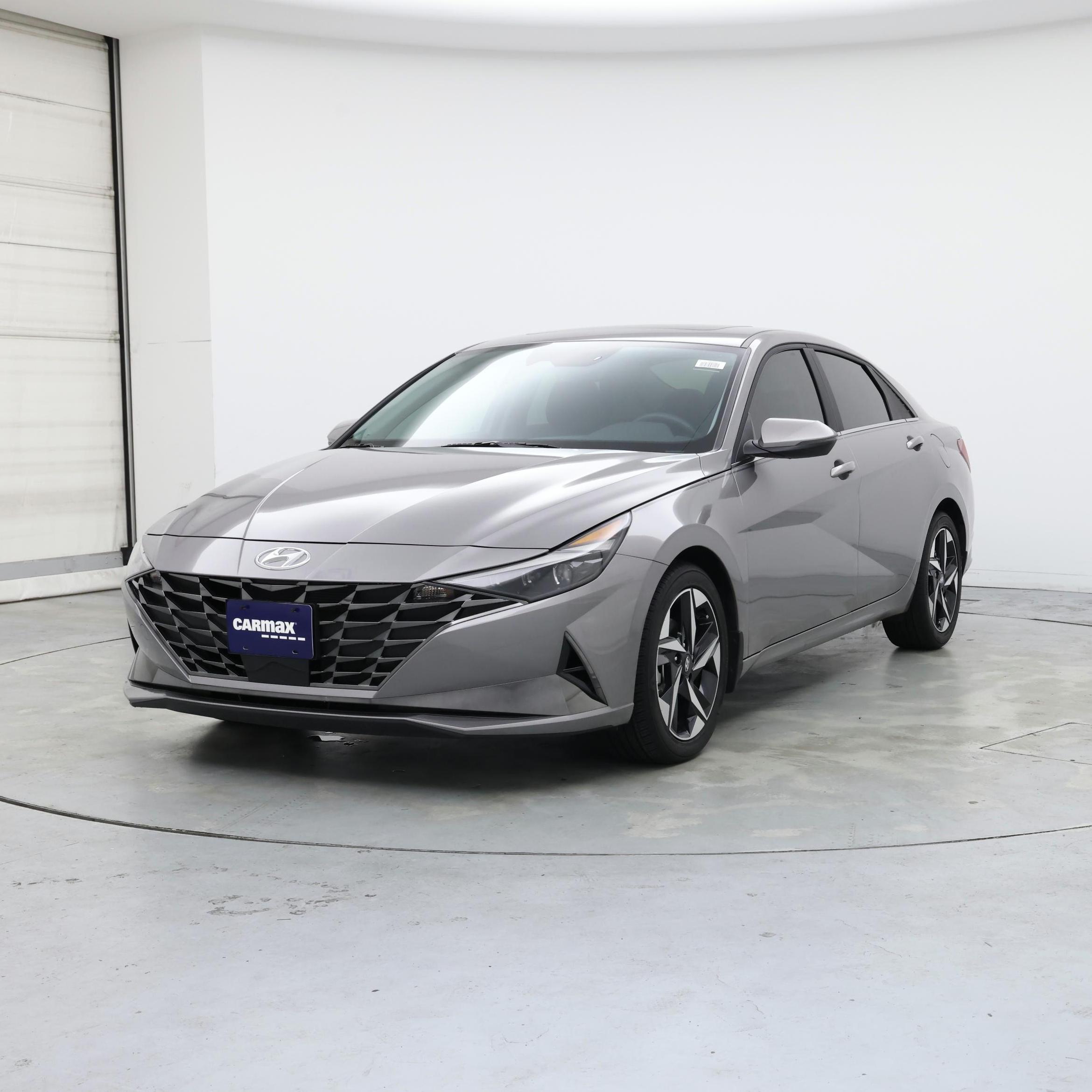 Thumbnail: 2023 Hyundai Elantra - 4