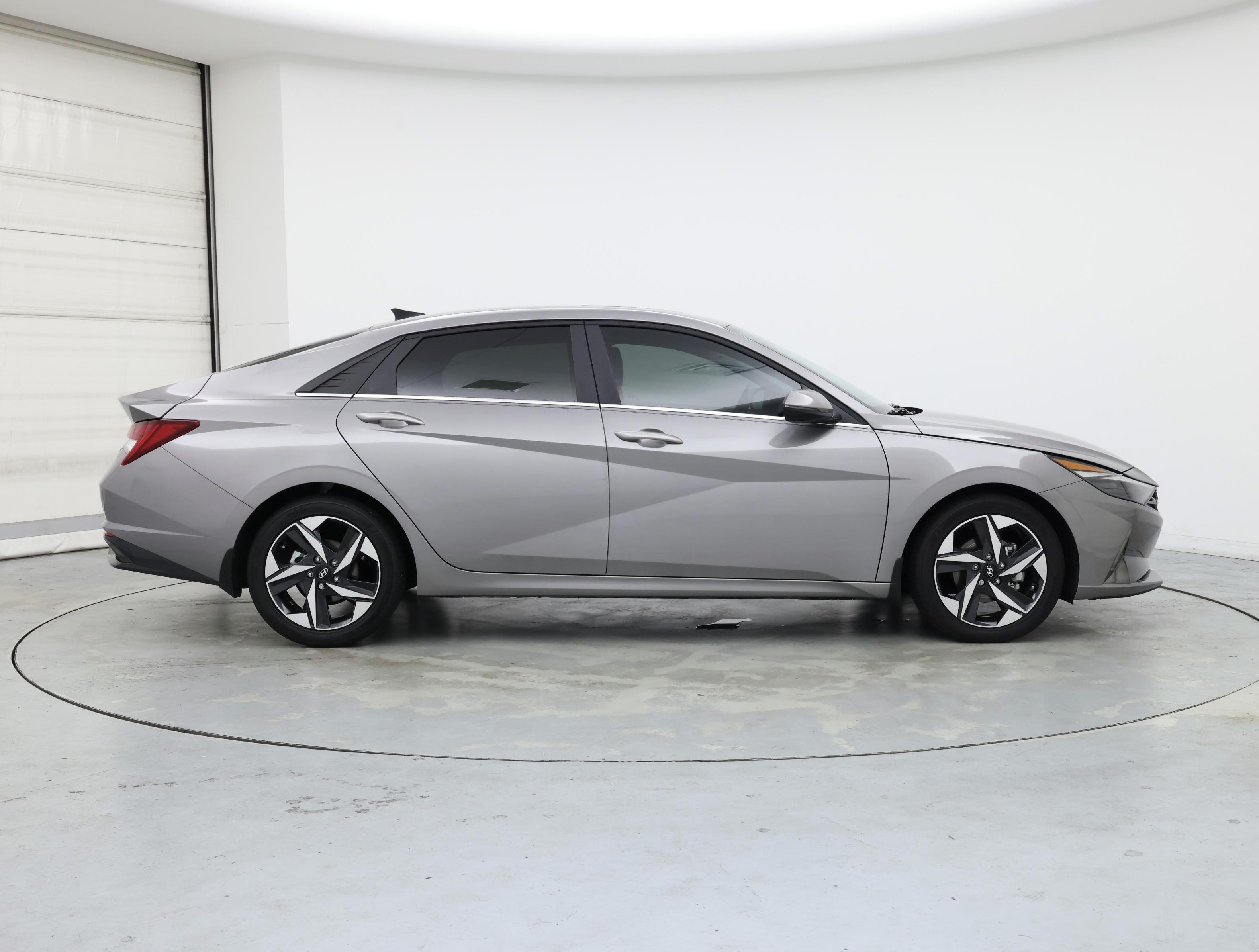 Thumbnail: 2023 Hyundai Elantra - 7