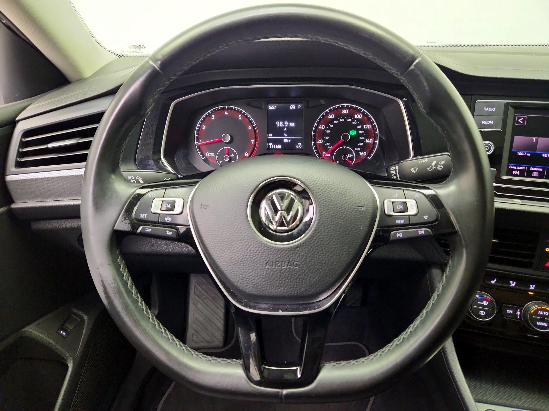 Thumbnail: 2019 Volkswagen Jetta - 10
