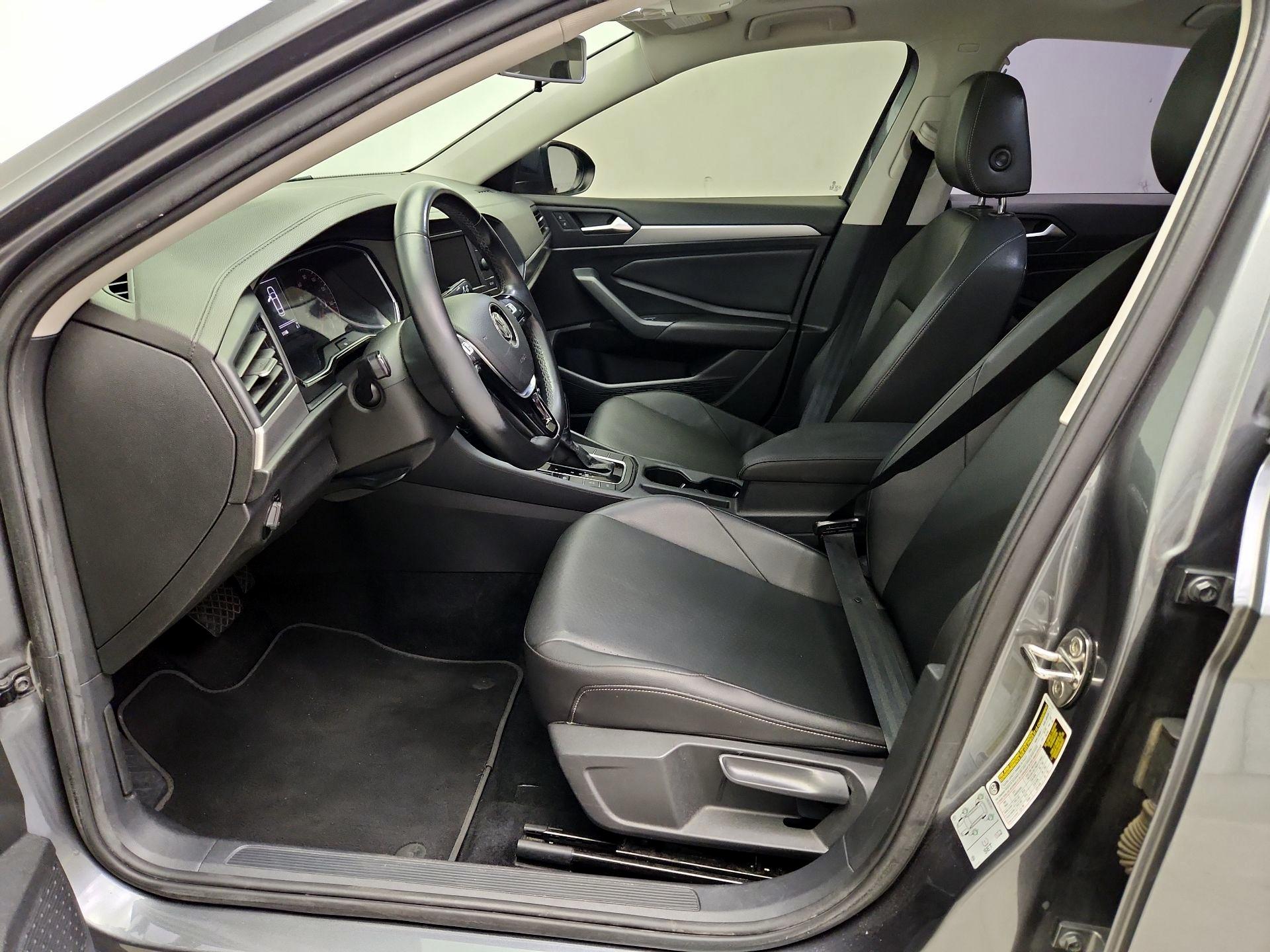Thumbnail: 2019 Volkswagen Jetta - 11