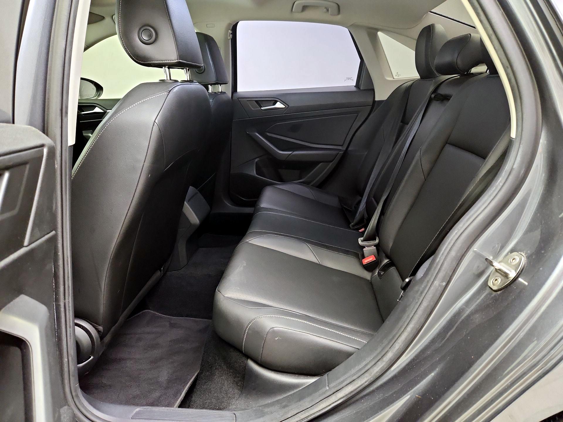 Thumbnail: 2019 Volkswagen Jetta - 20
