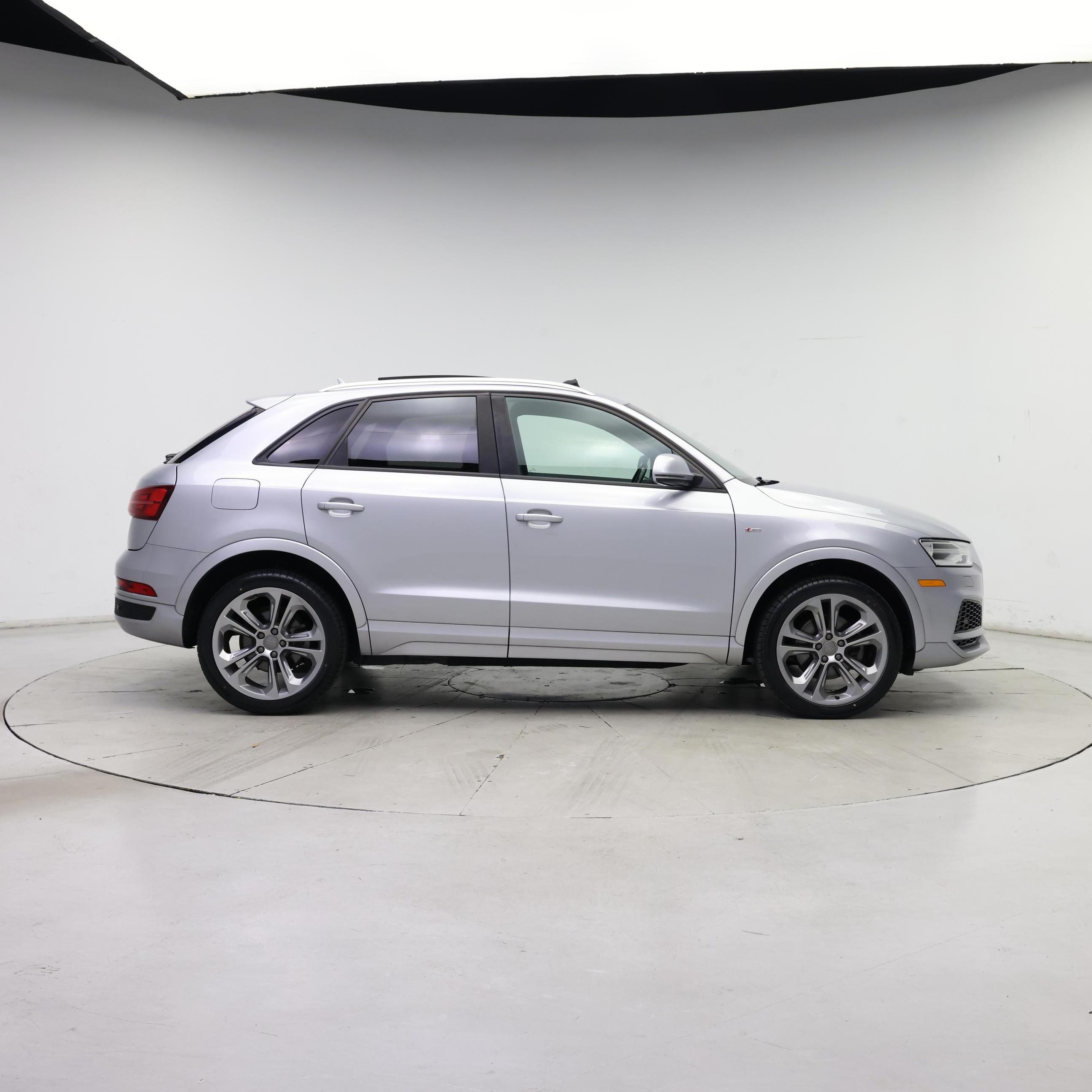 Thumbnail: 2018 Audi Q3 - 7