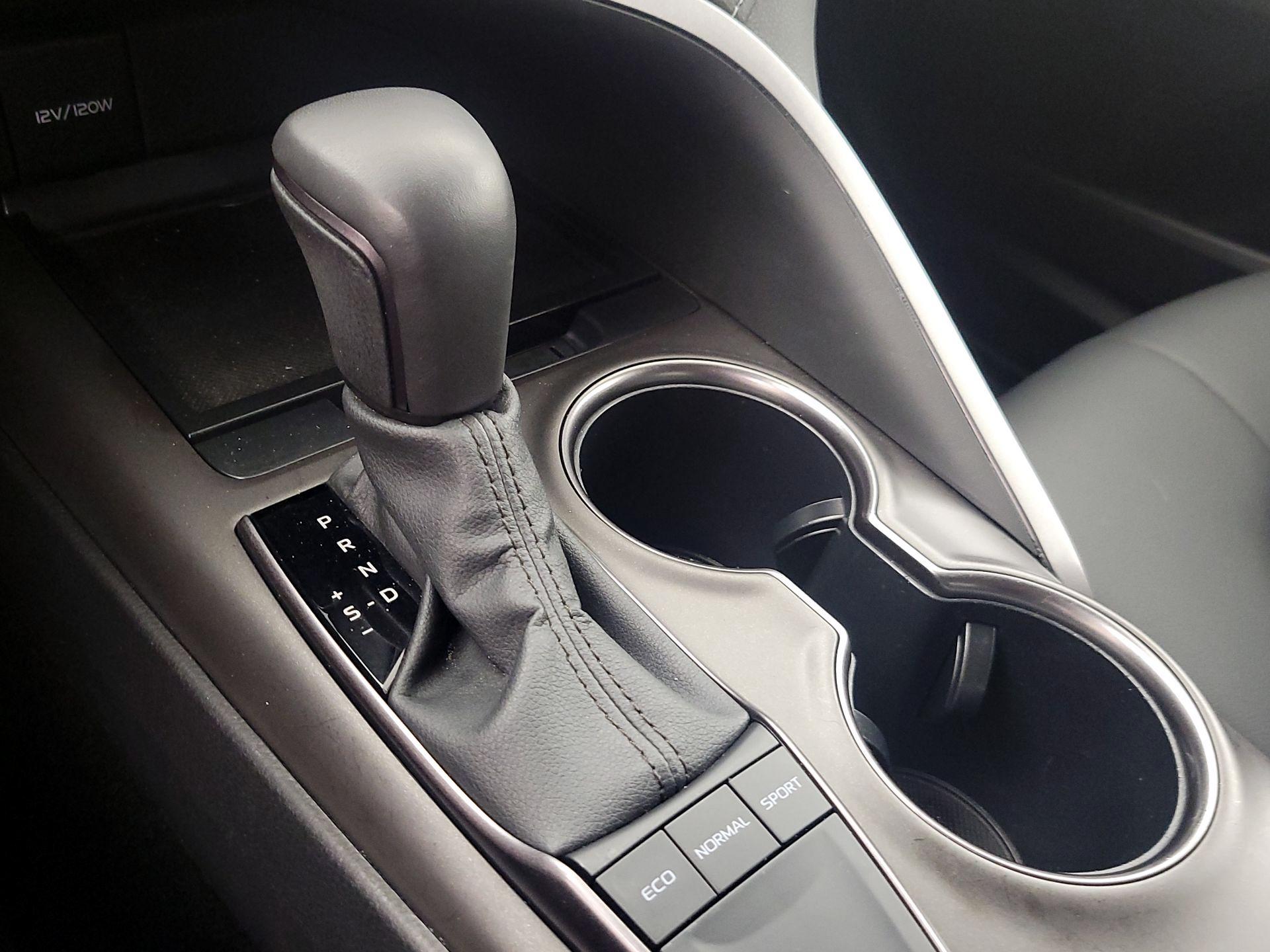 Thumbnail: 2024 Toyota Camry - 17