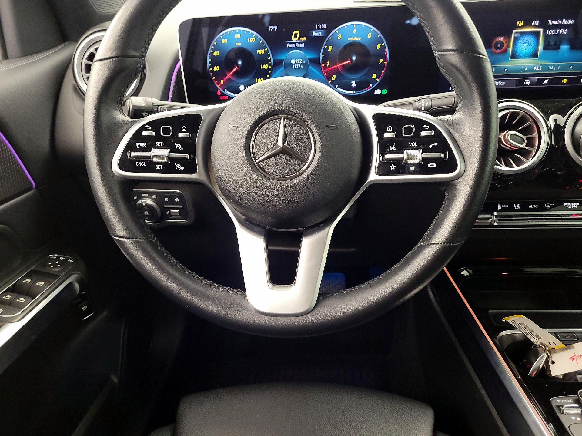 Thumbnail: 2021 Mercedes-Benz GLB - 10