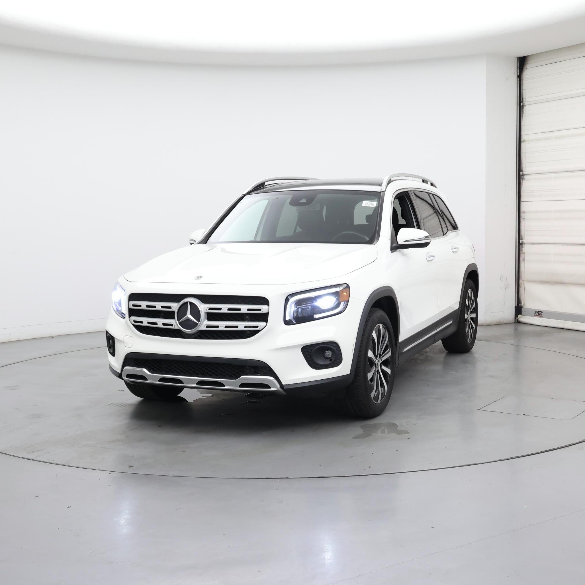 Thumbnail: 2021 Mercedes-Benz GLB - 4