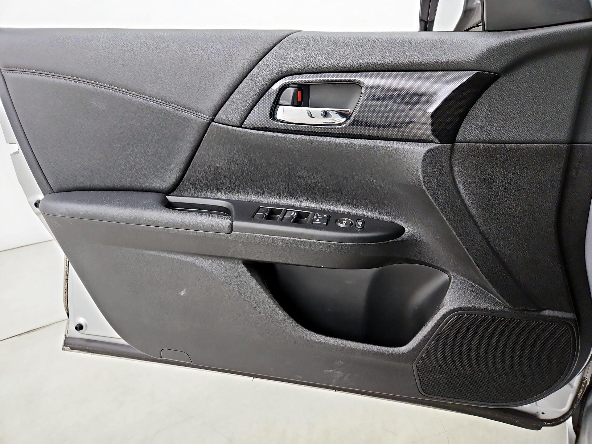 Thumbnail: 2014 Honda Accord - 12