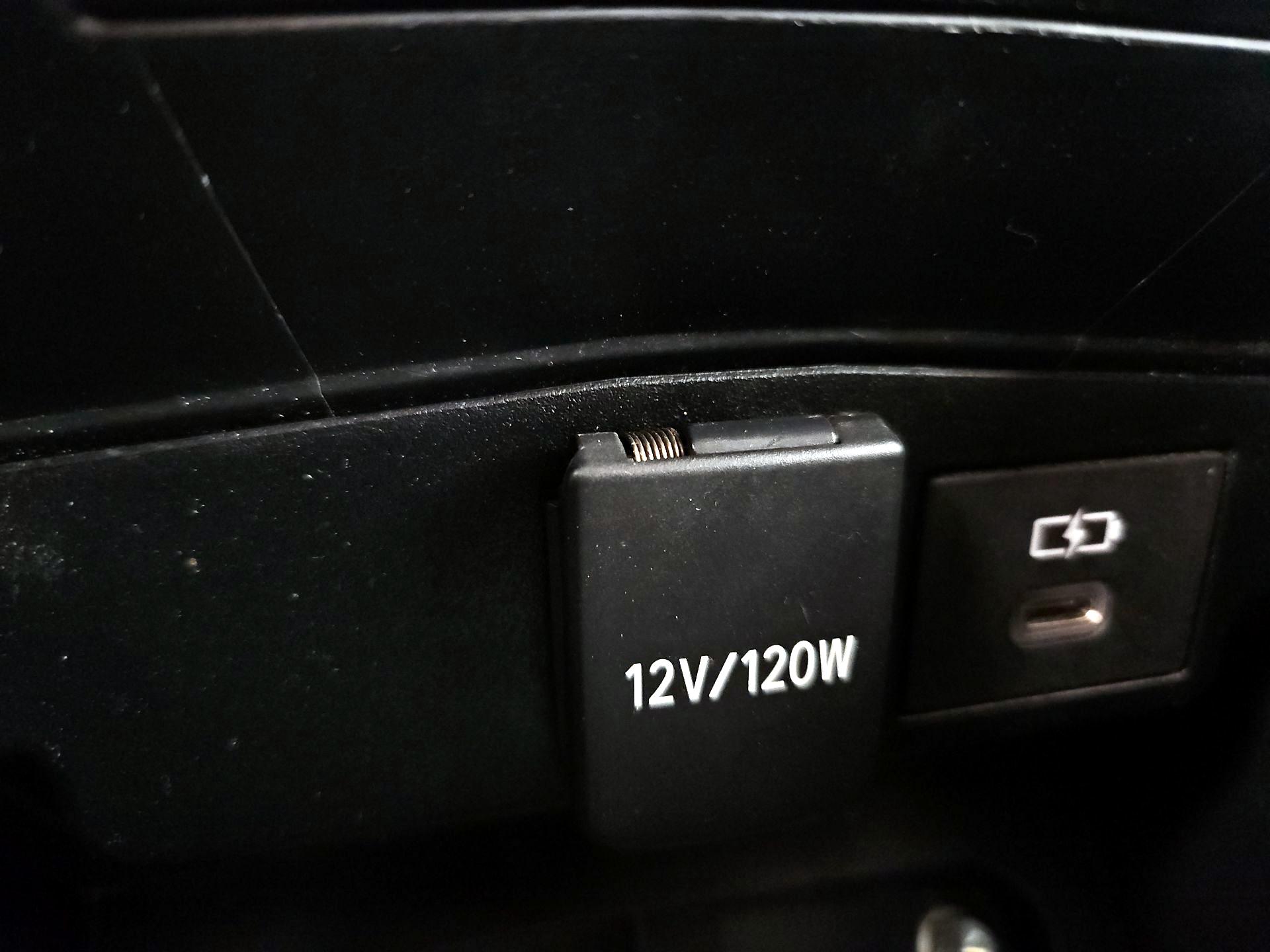 Thumbnail: 2022 Toyota Corolla - 17