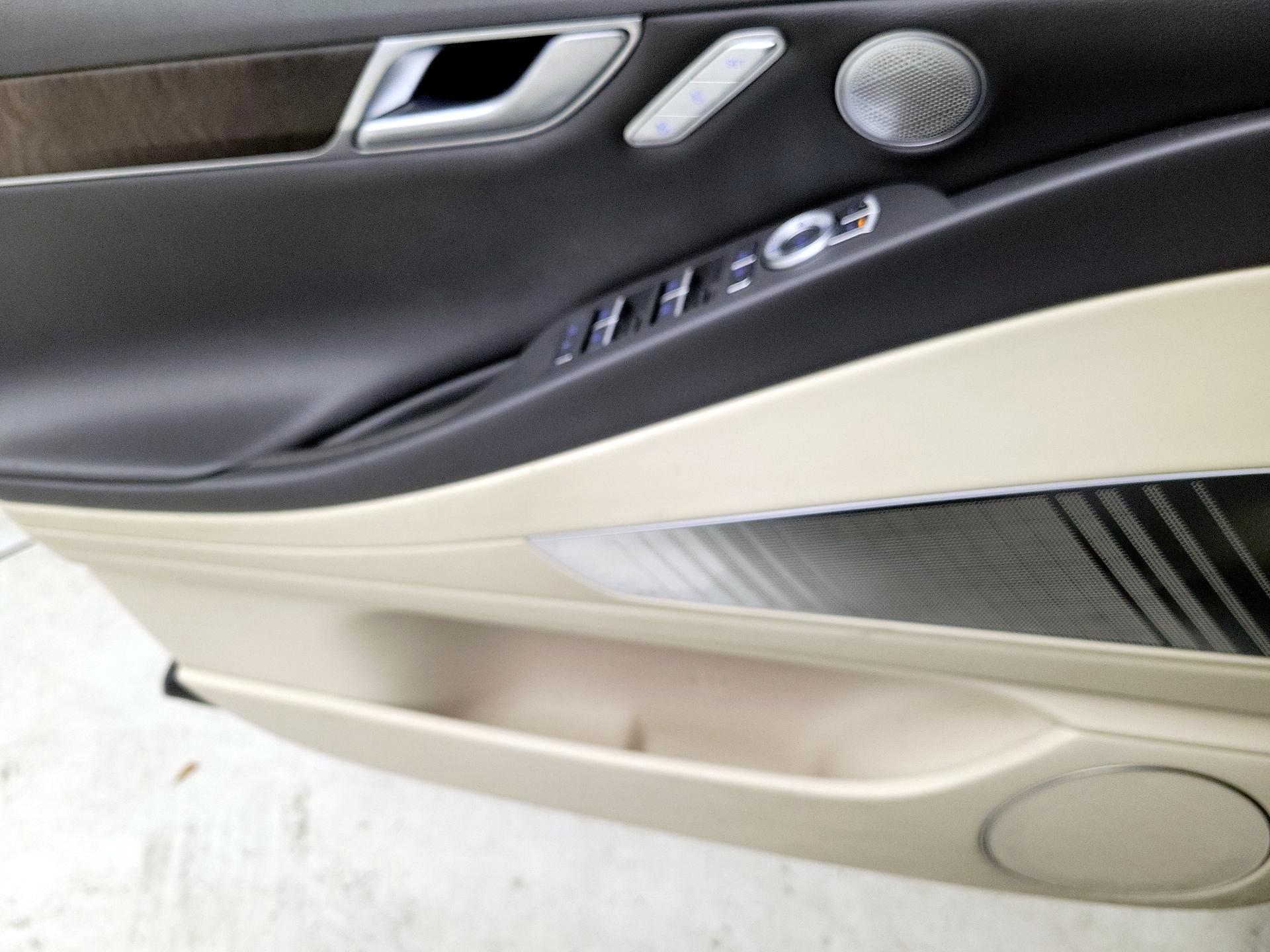 Thumbnail: 2022 Genesis G80 - 12