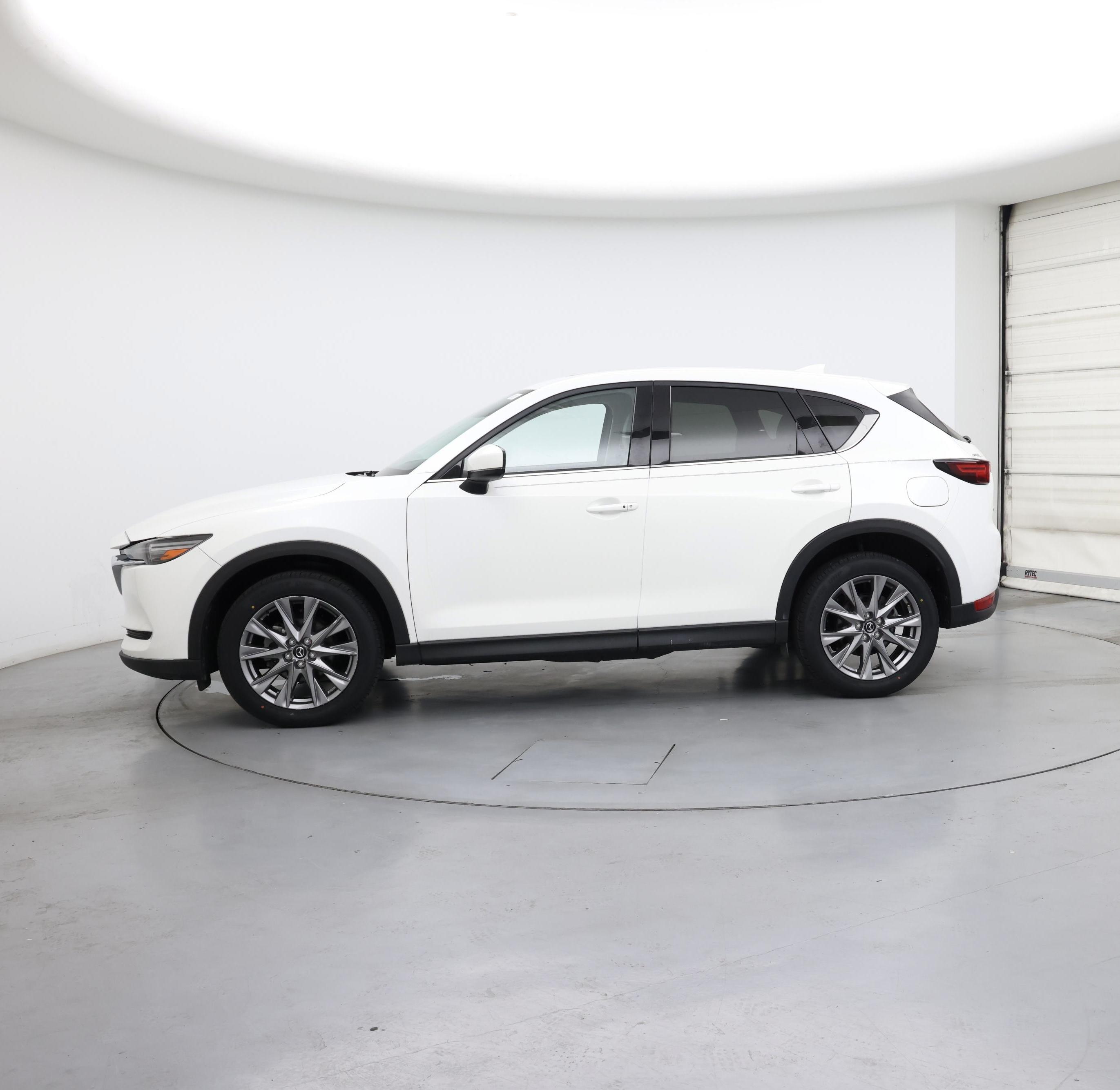 Thumbnail: 2021 Mazda CX-5 - 3