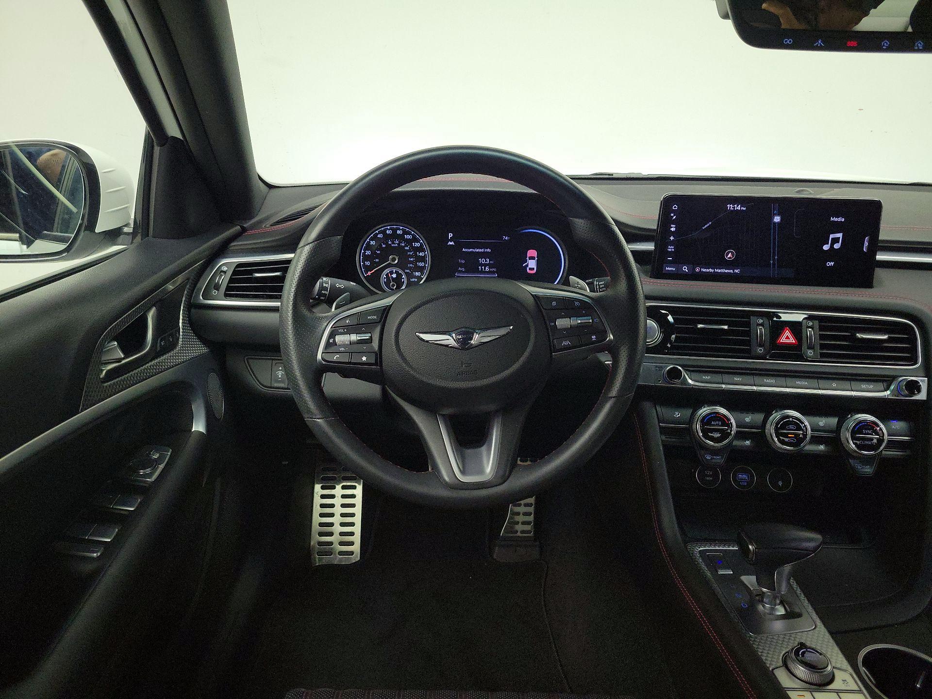 Thumbnail: 2023 Genesis G70 - 10