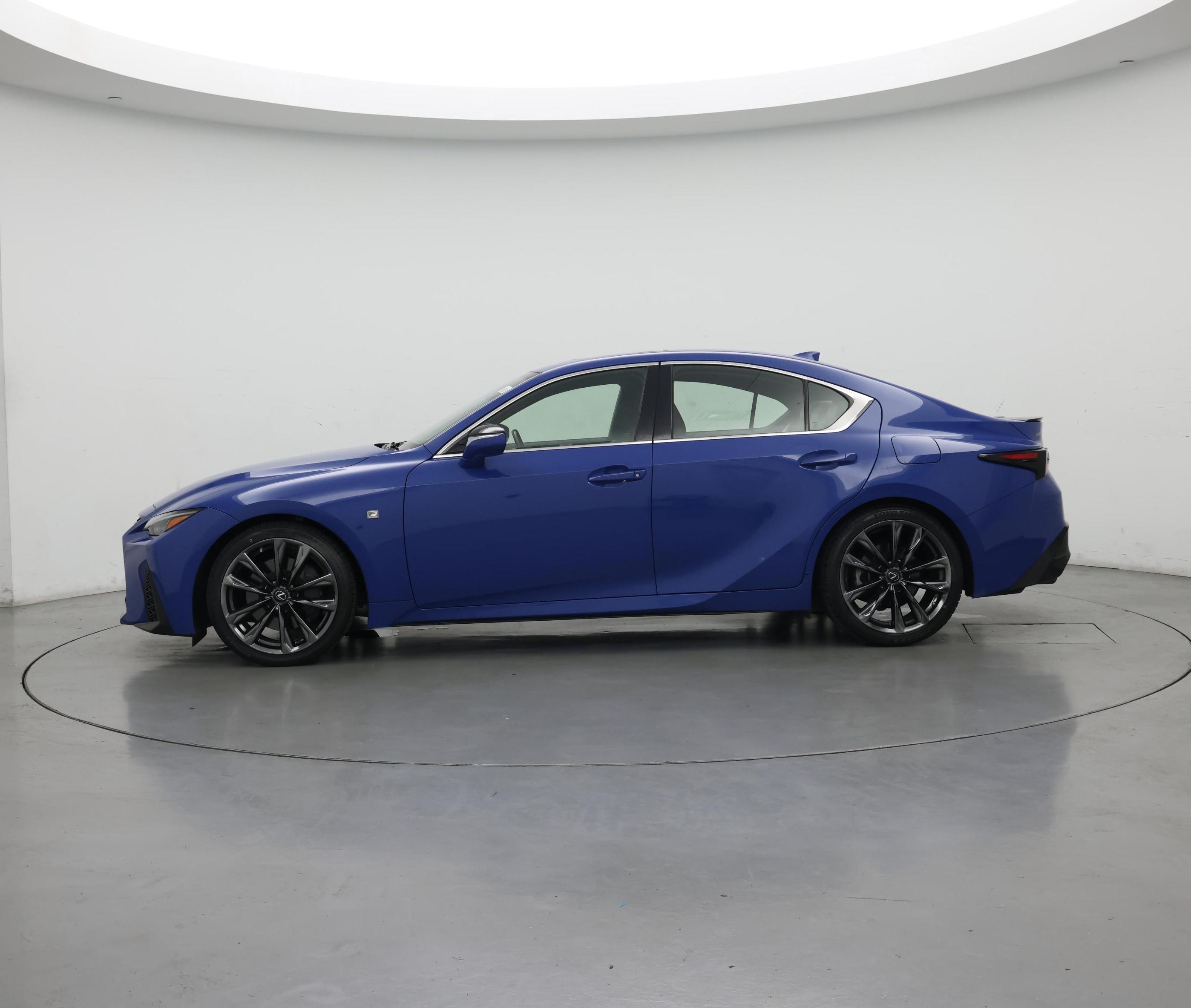 Thumbnail: 2022 Lexus IS - 3