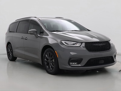 Gray 2021 Chrysler Pacifica Touring L