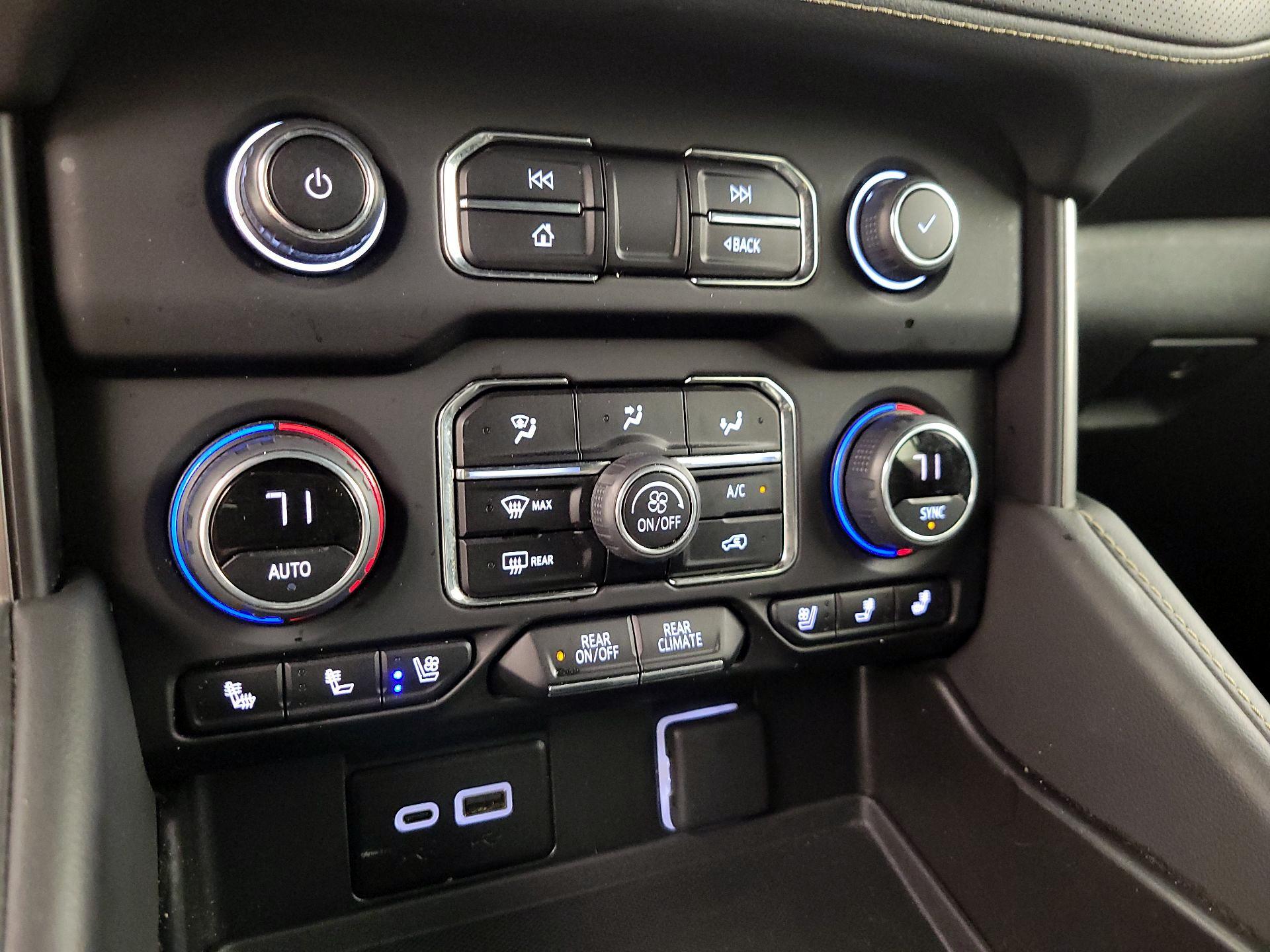 Thumbnail: 2023 Chevrolet Suburban - 16