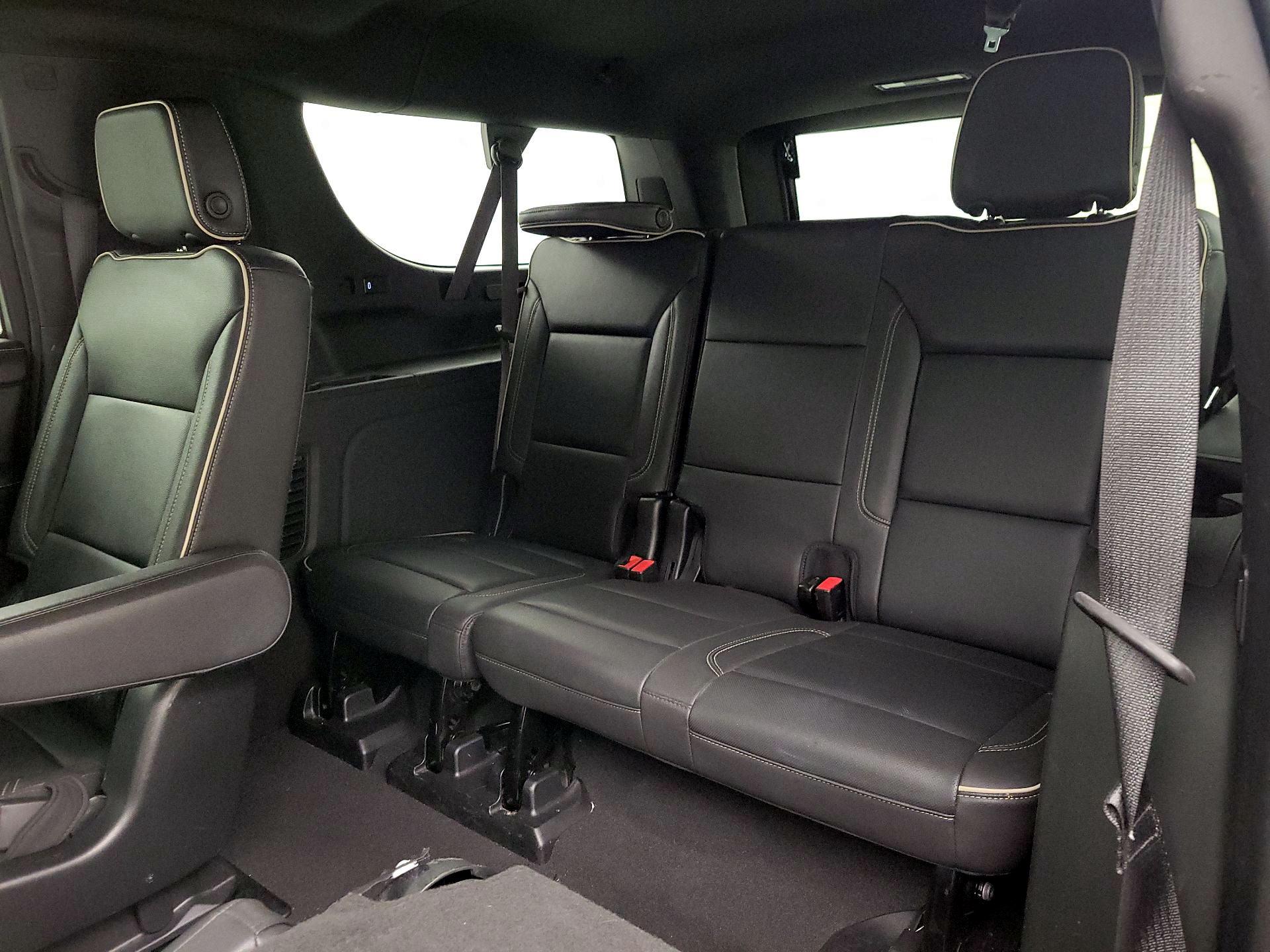 Thumbnail: 2023 Chevrolet Suburban - 20