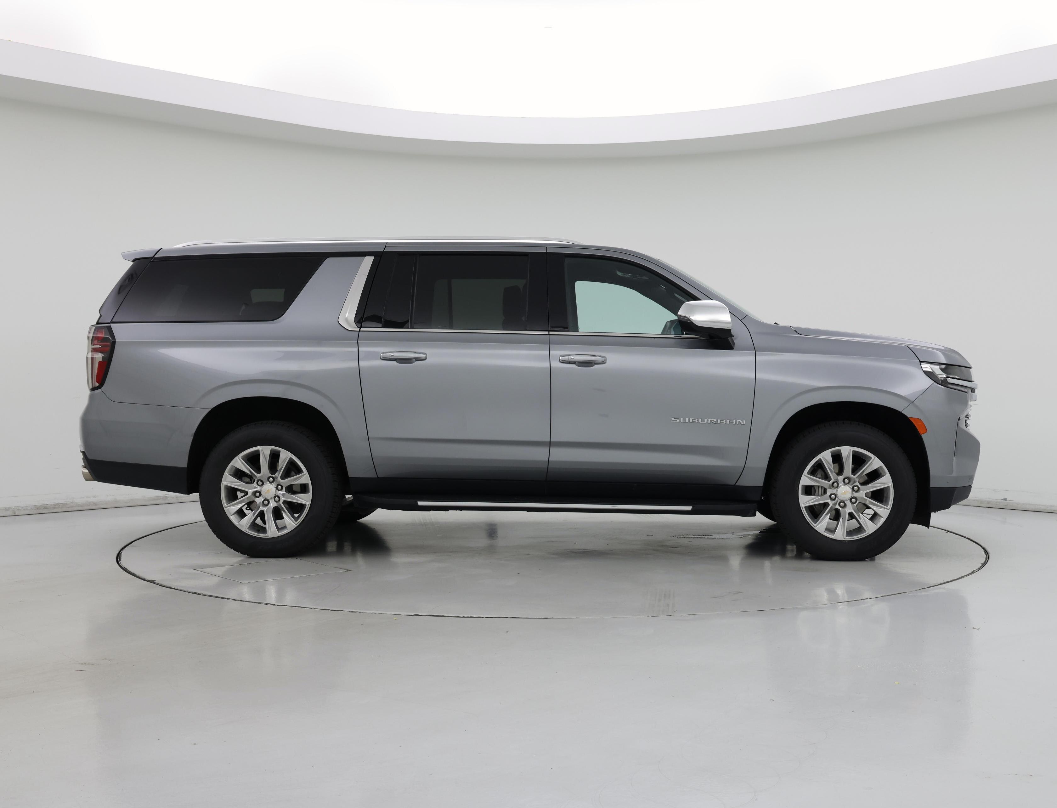 Thumbnail: 2023 Chevrolet Suburban - 7