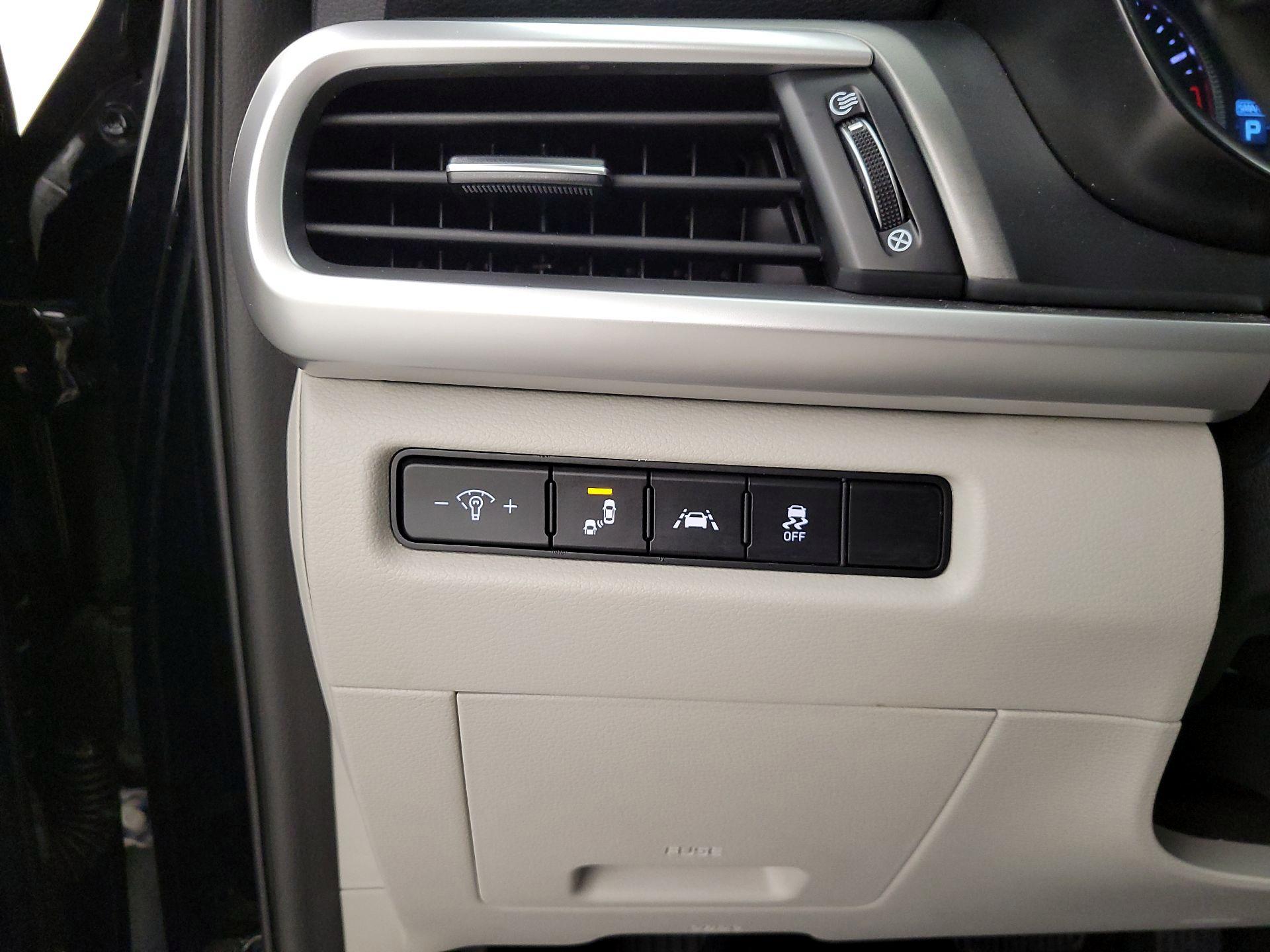 Thumbnail: 2020 Kia Telluride - 13