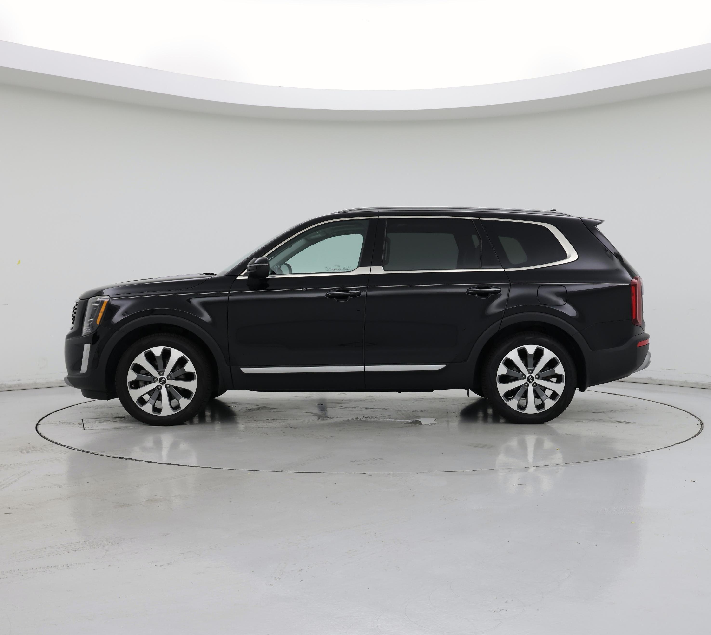 Thumbnail: 2020 Kia Telluride - 3