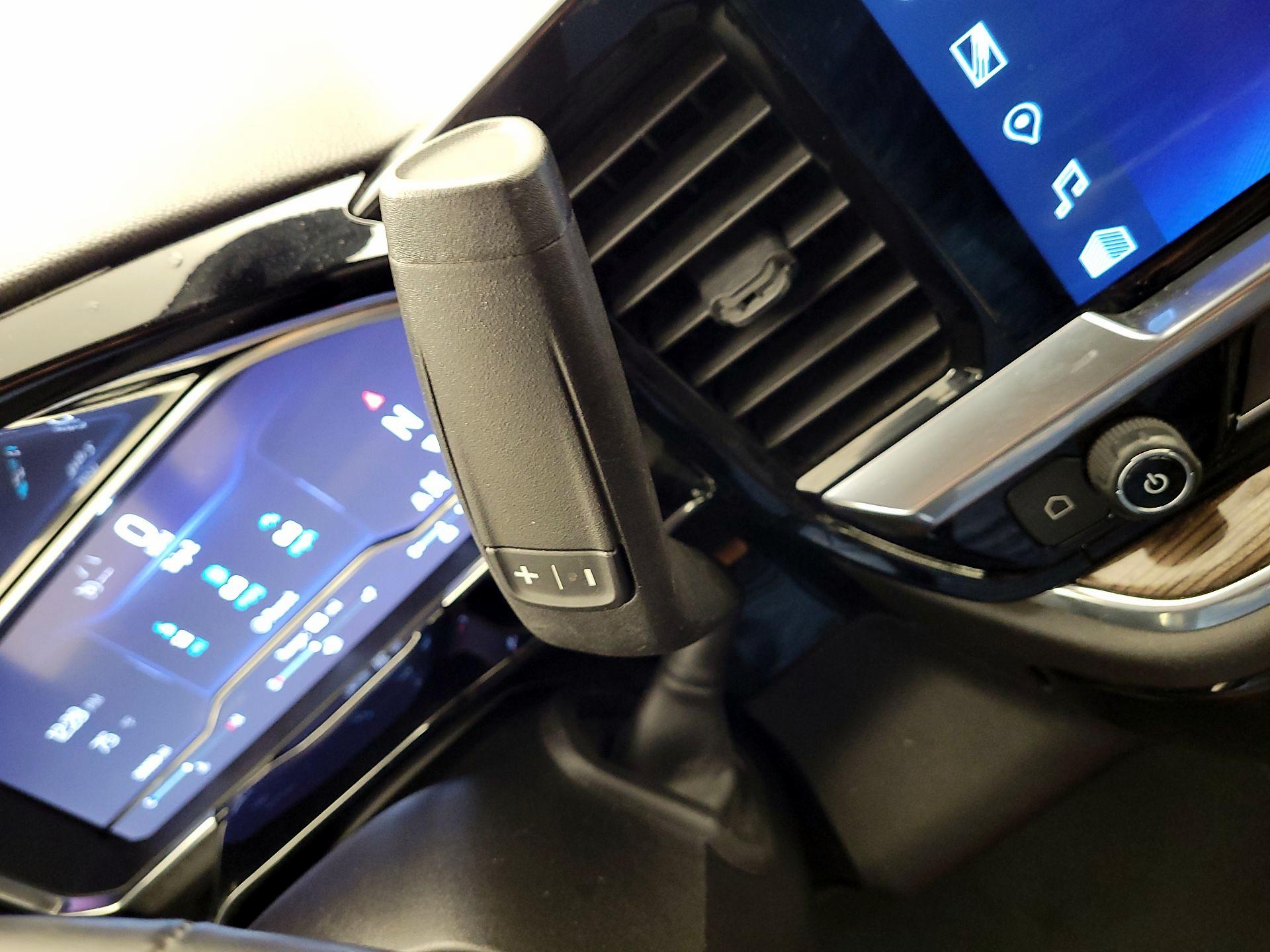 Thumbnail: 2023 Chevrolet Silverado 1500 - 17
