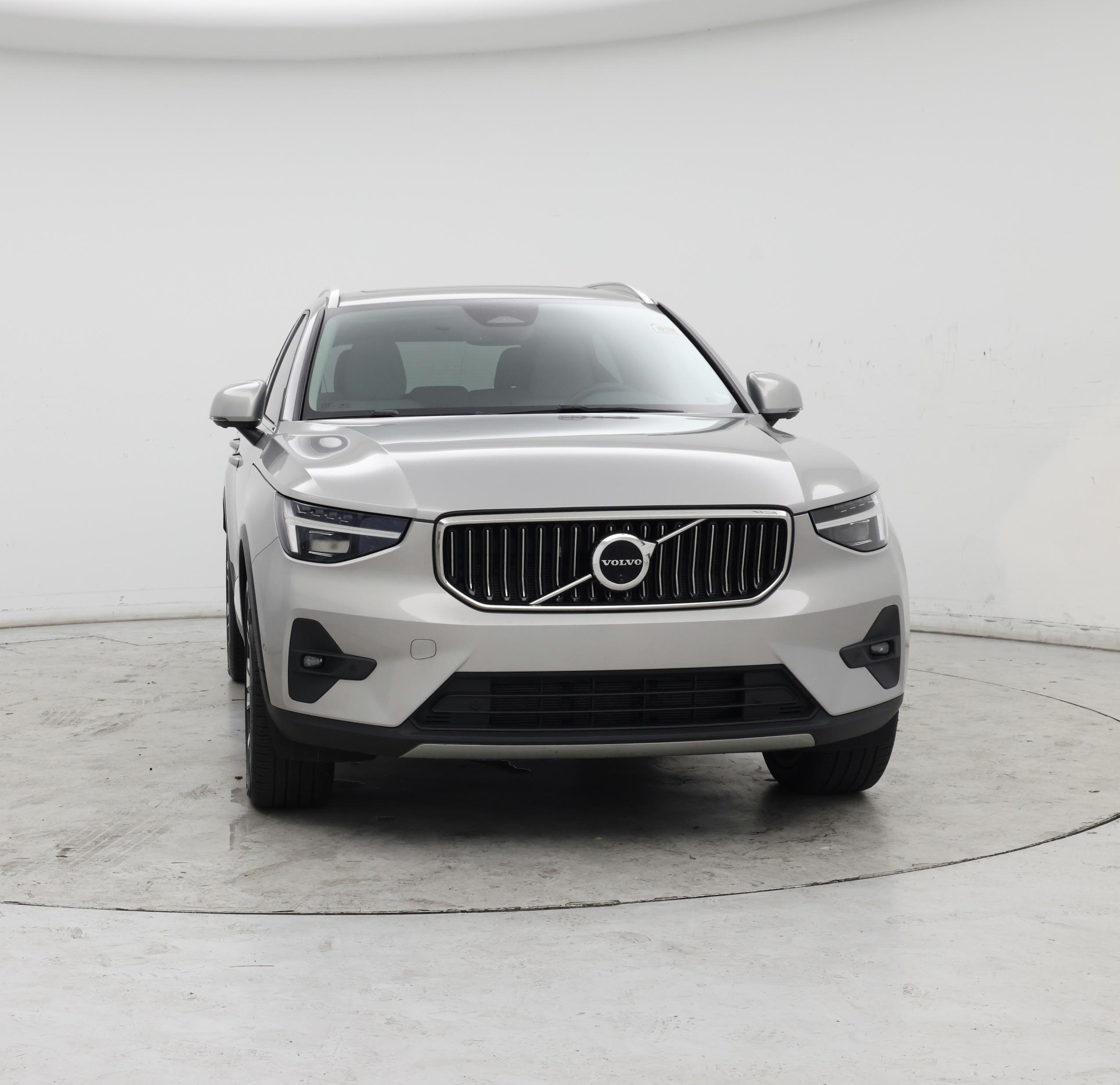 Thumbnail: 2023 Volvo XC40 - 5