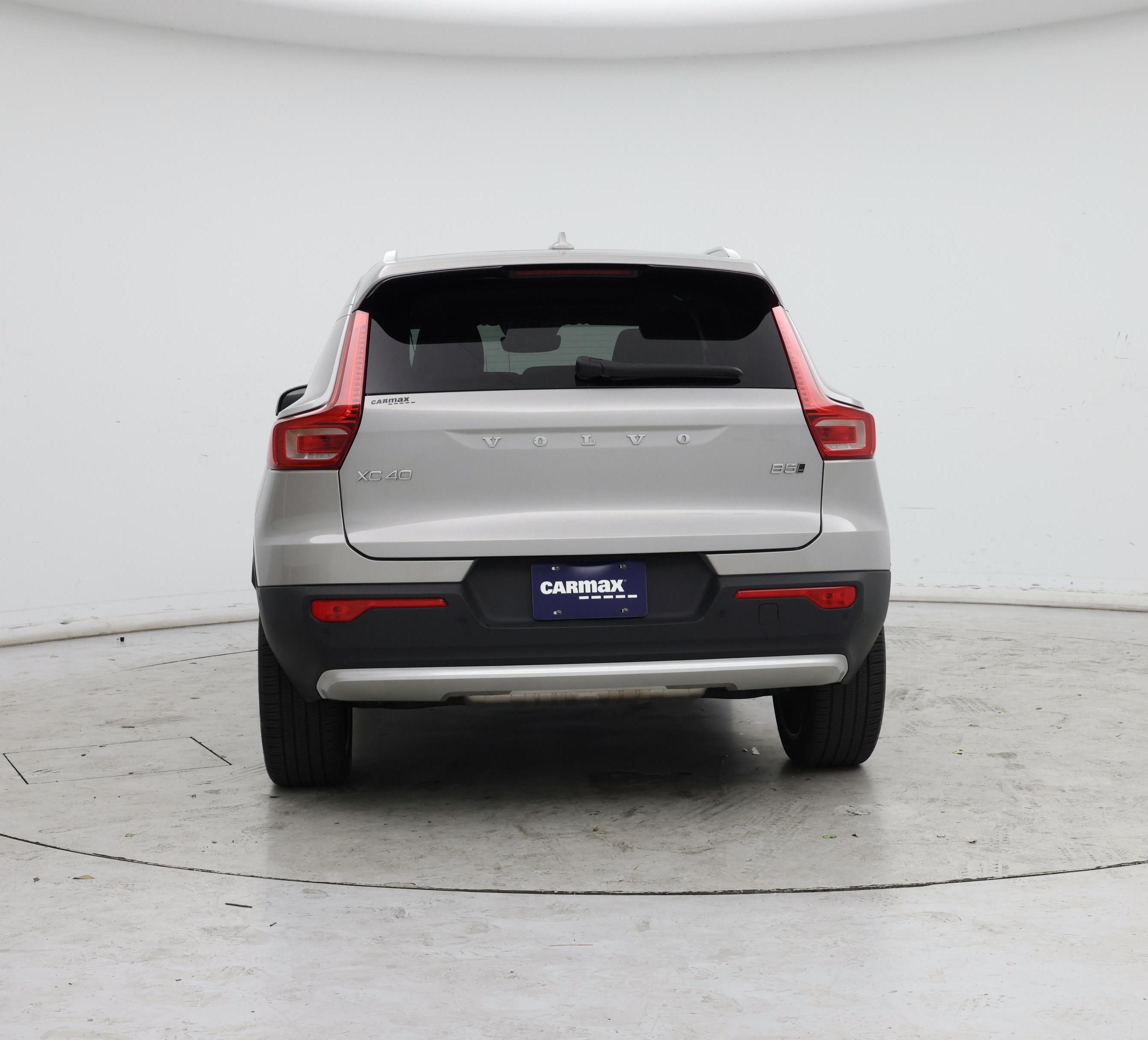 Thumbnail: 2023 Volvo XC40 - 6