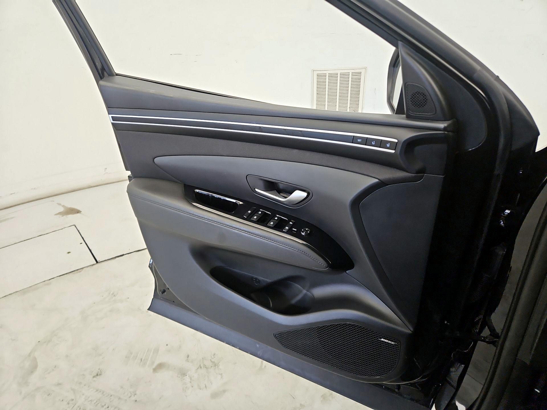 Thumbnail: 2022 Hyundai Tucson - 12