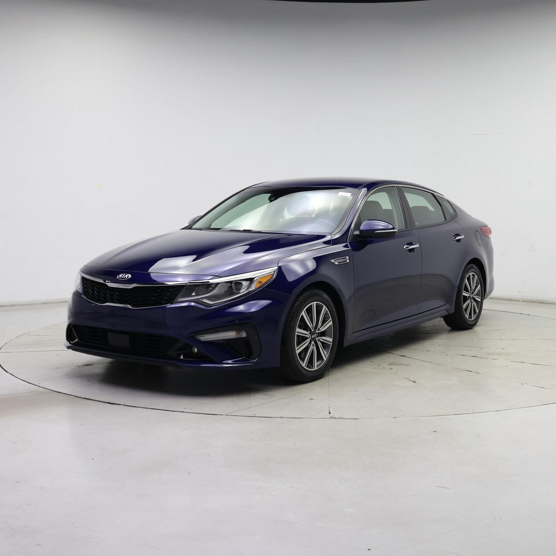 Thumbnail: 2020 Kia Optima - 4