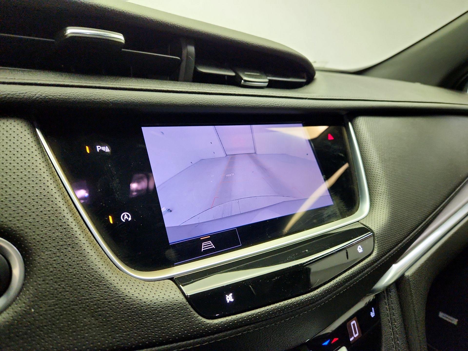 Thumbnail: 2022 Cadillac XT5 - 14