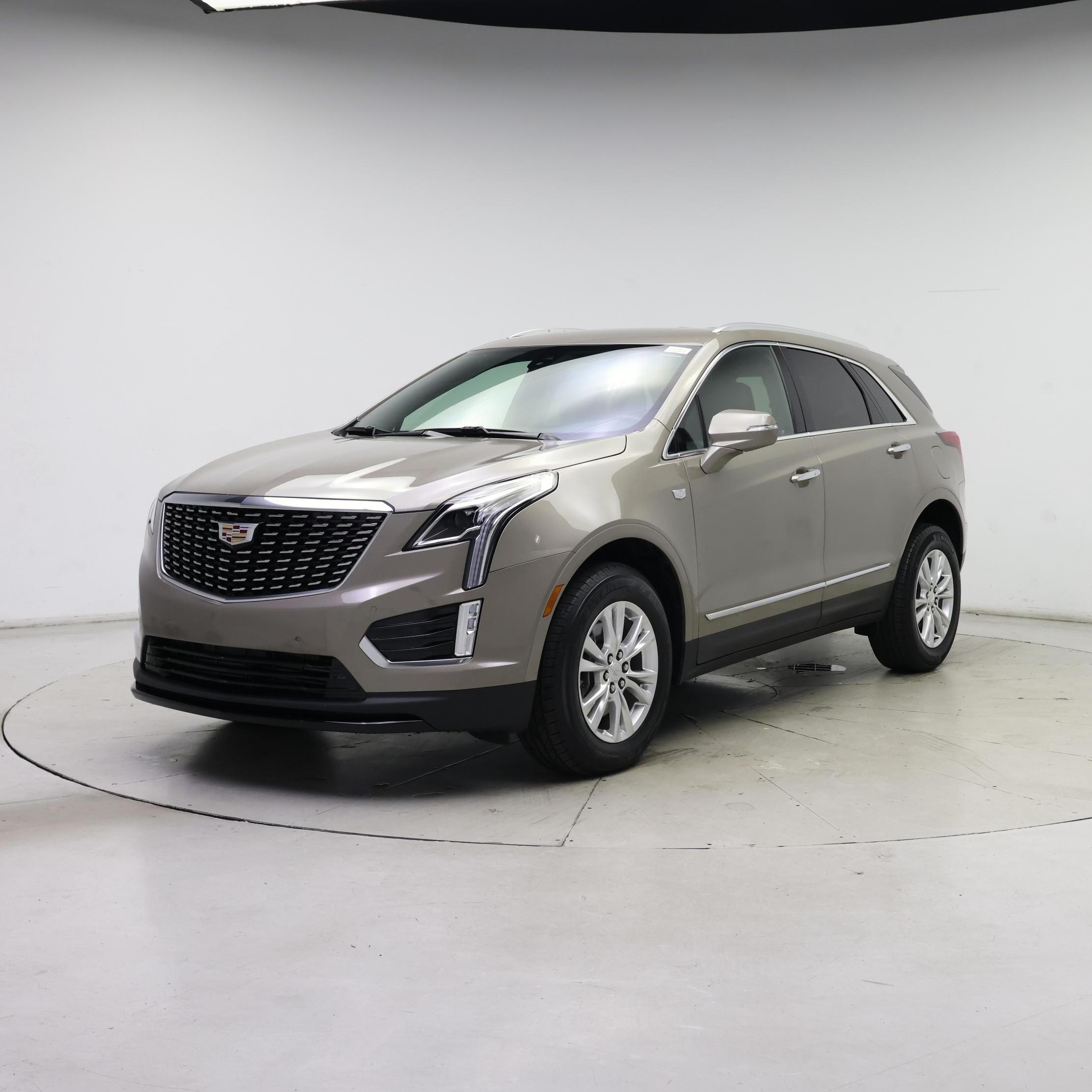Thumbnail: 2022 Cadillac XT5 - 4