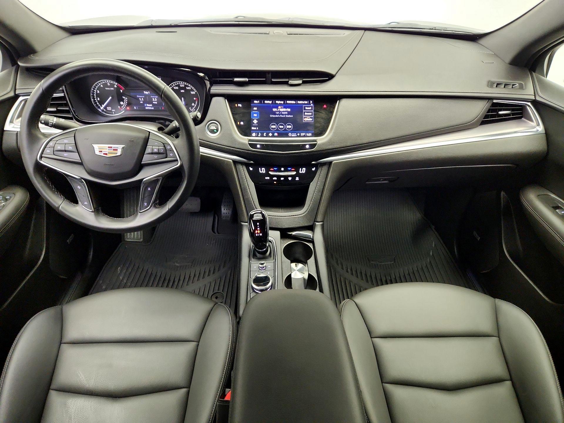 Thumbnail: 2023 Cadillac XT5 - 9