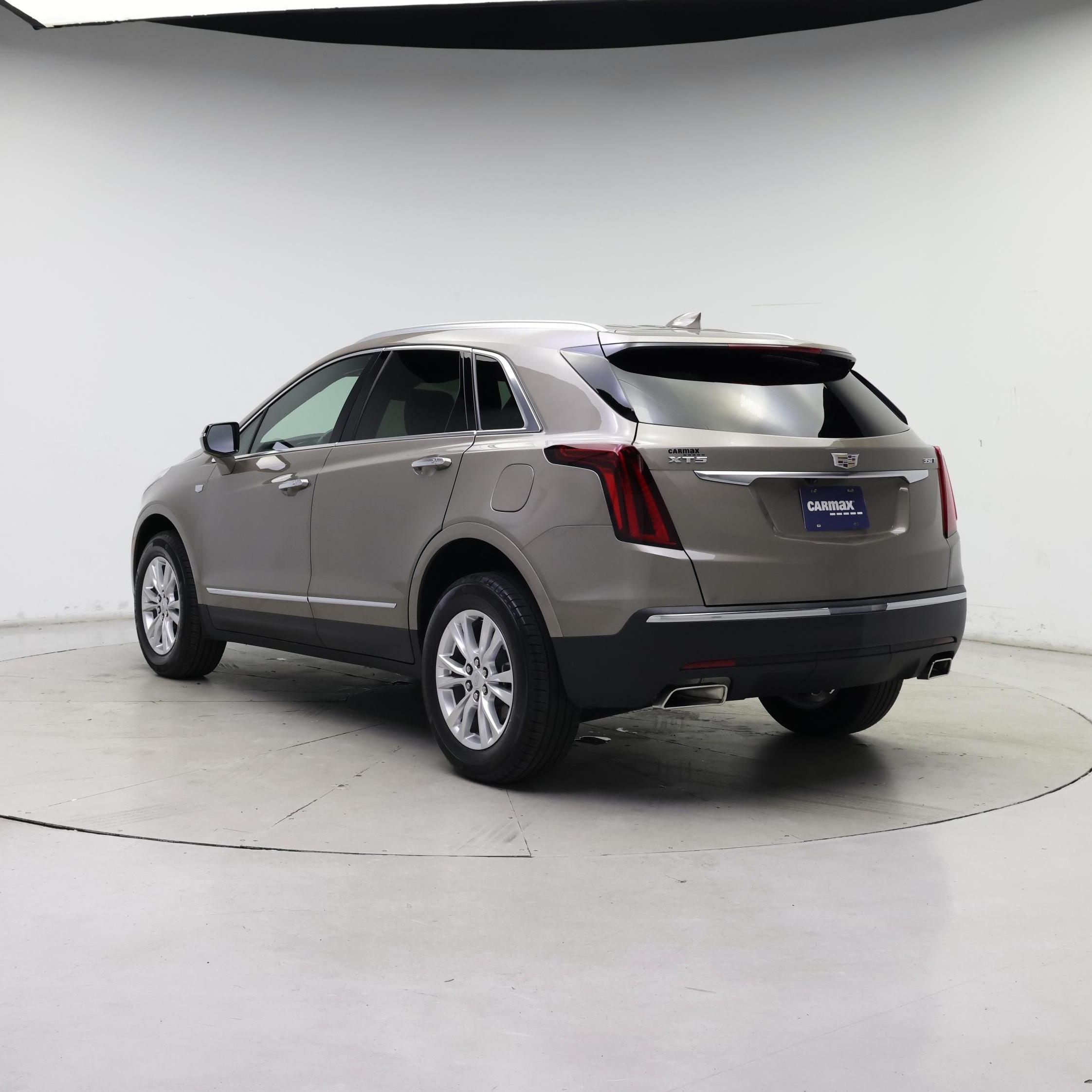 Thumbnail: 2023 Cadillac XT5 - 2