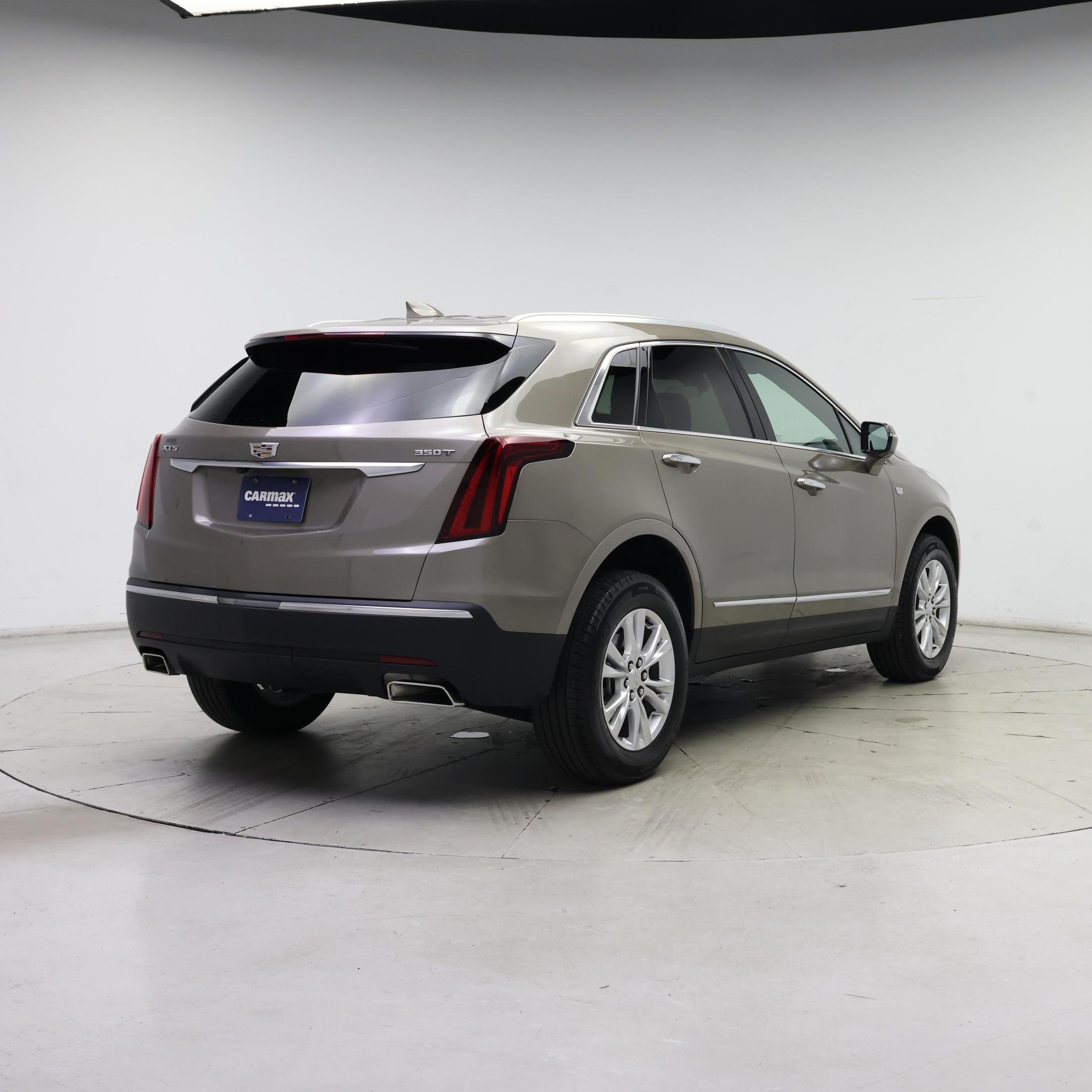 Thumbnail: 2023 Cadillac XT5 - 8