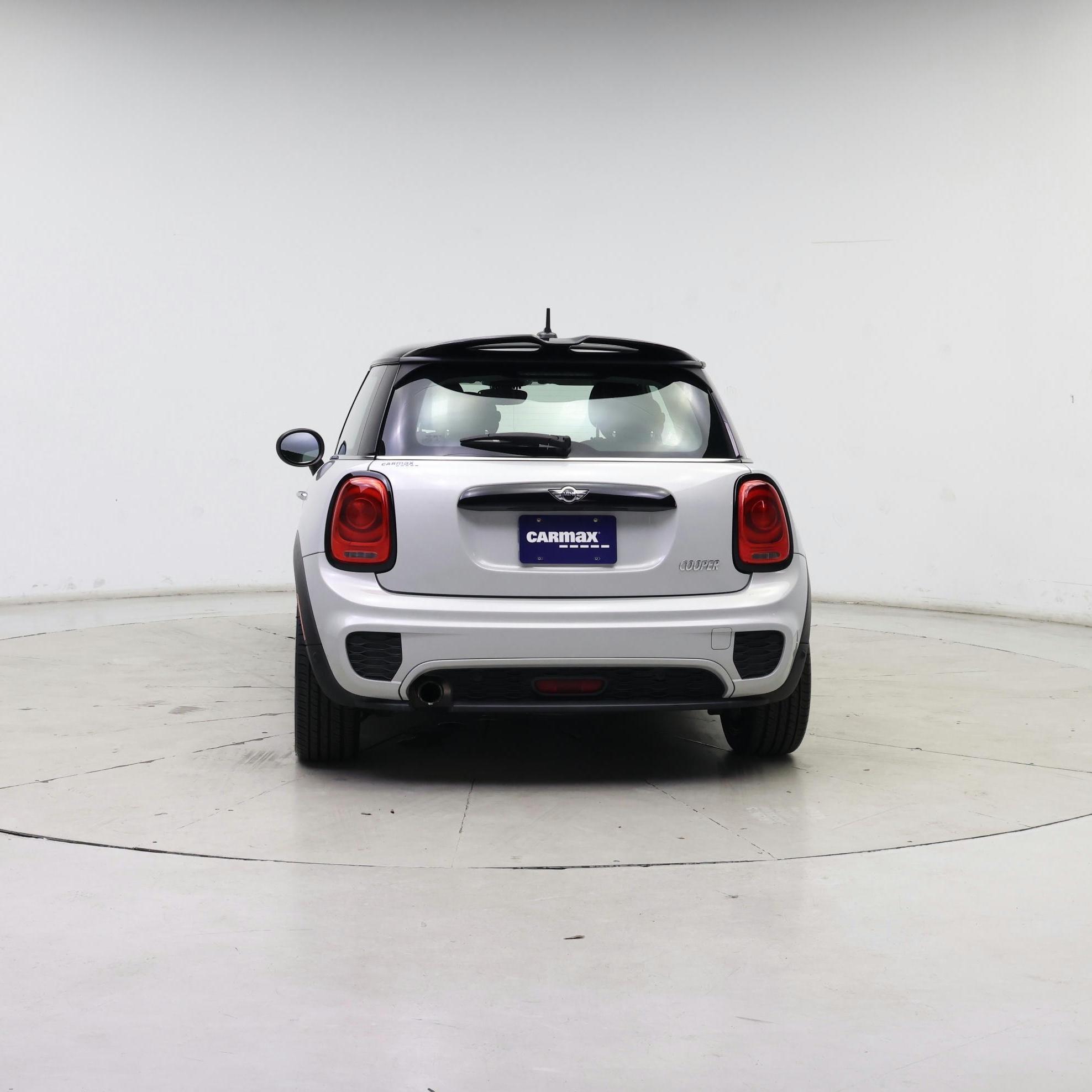 Thumbnail: 2016 MINI Cooper Hardtop - 6