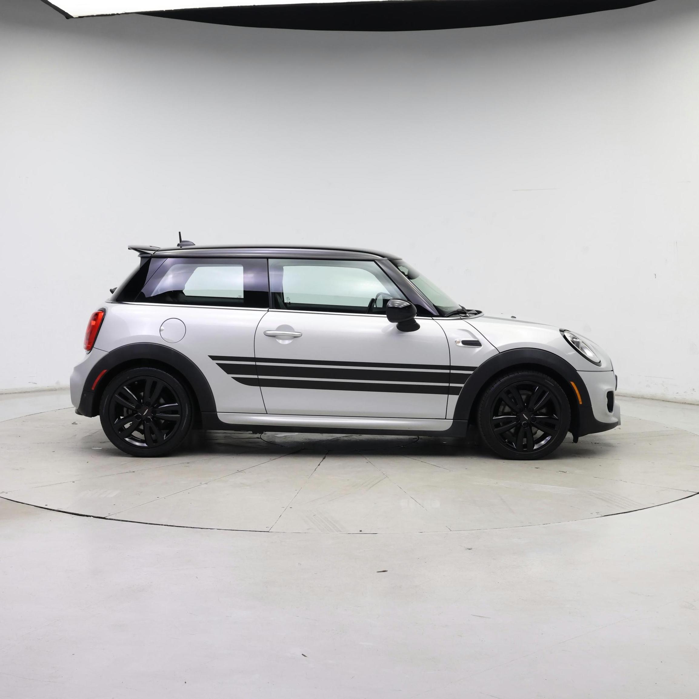 Thumbnail: 2016 MINI Cooper Hardtop - 7