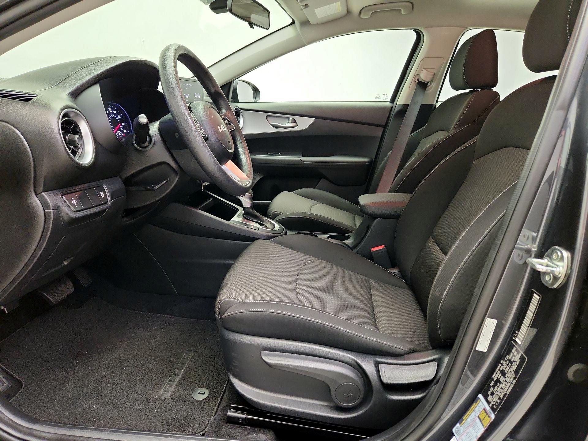 Thumbnail: 2024 Kia Forte - 11