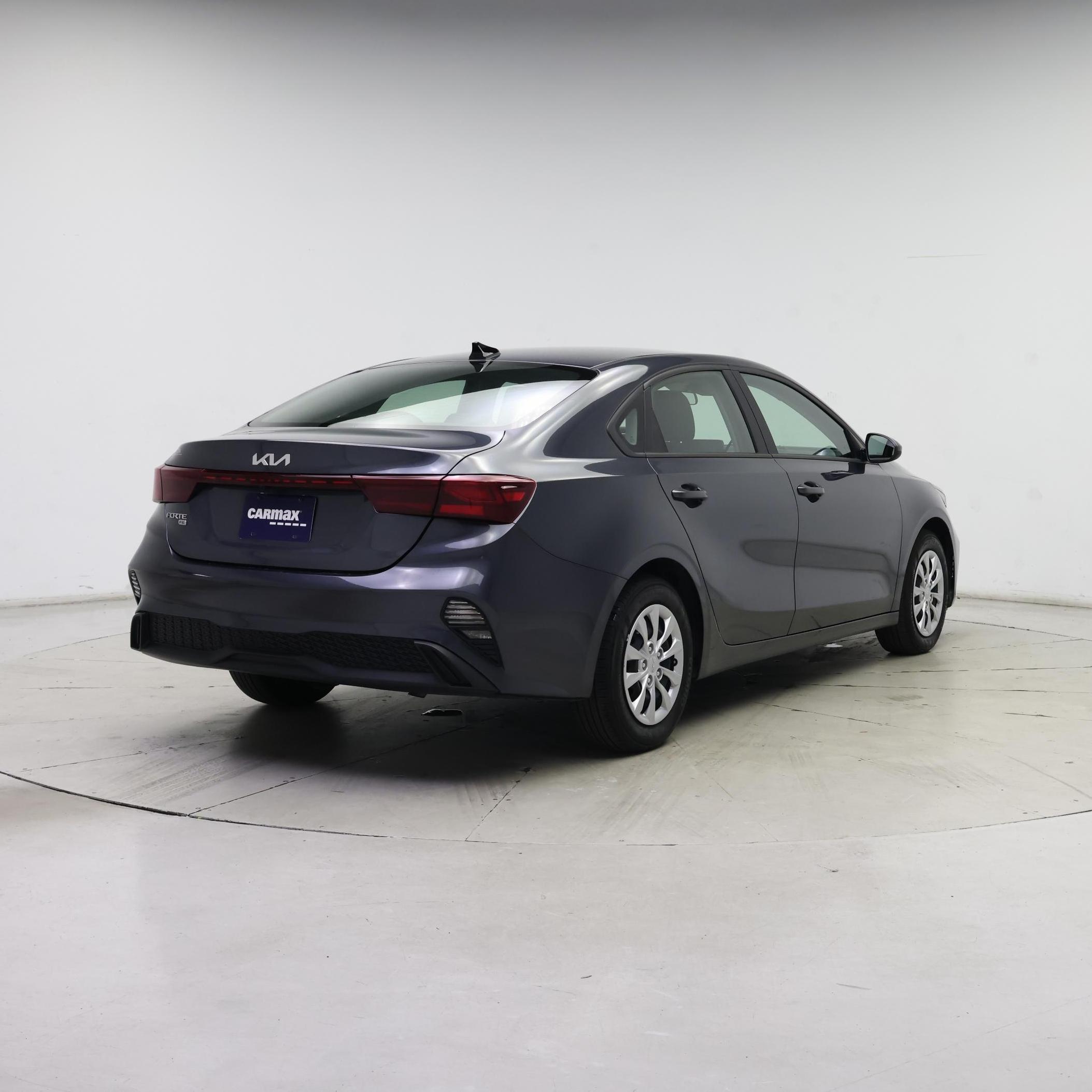 Thumbnail: 2024 Kia Forte - 8