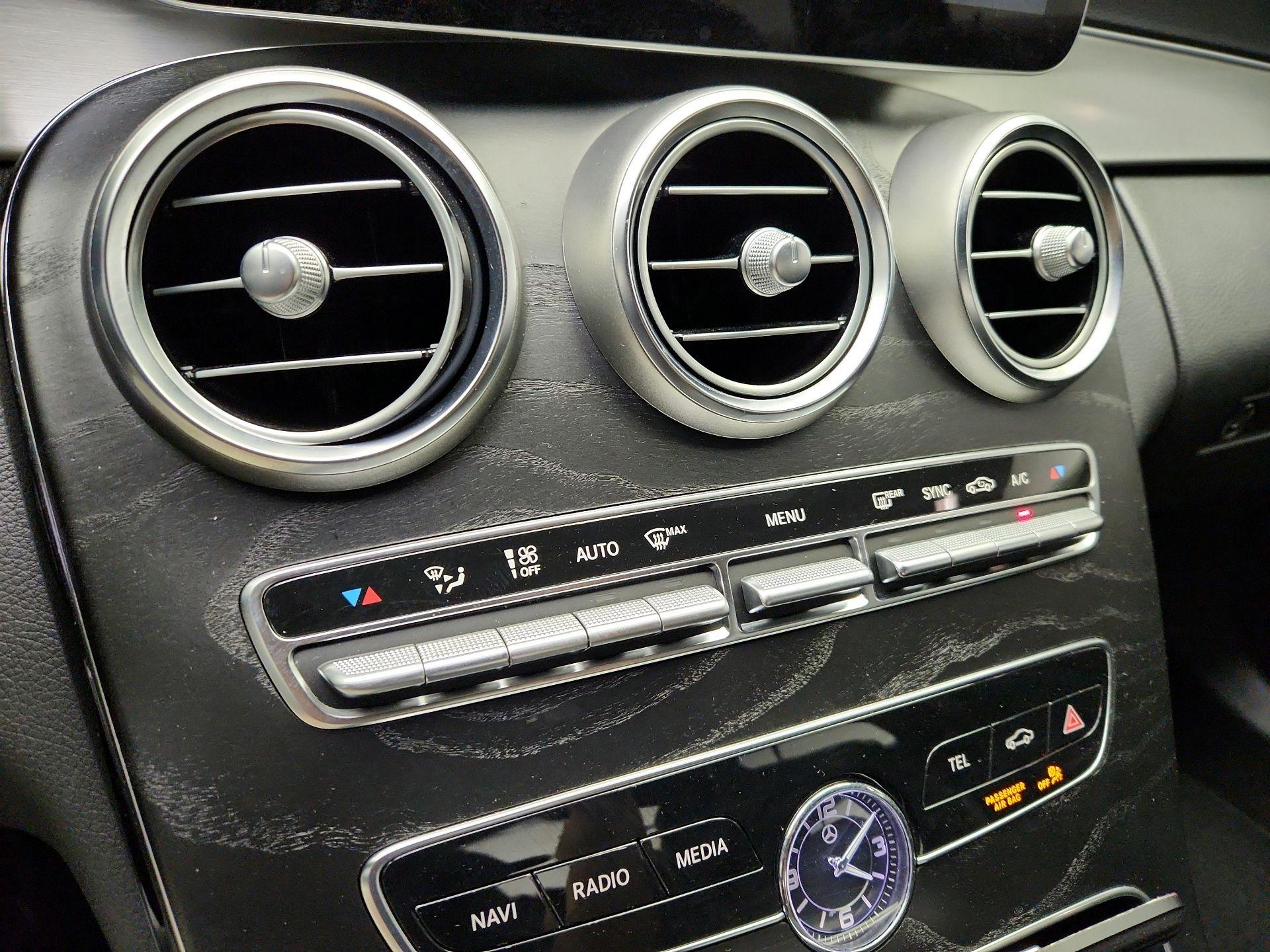 Thumbnail: 2019 Mercedes-Benz C-Class - 16