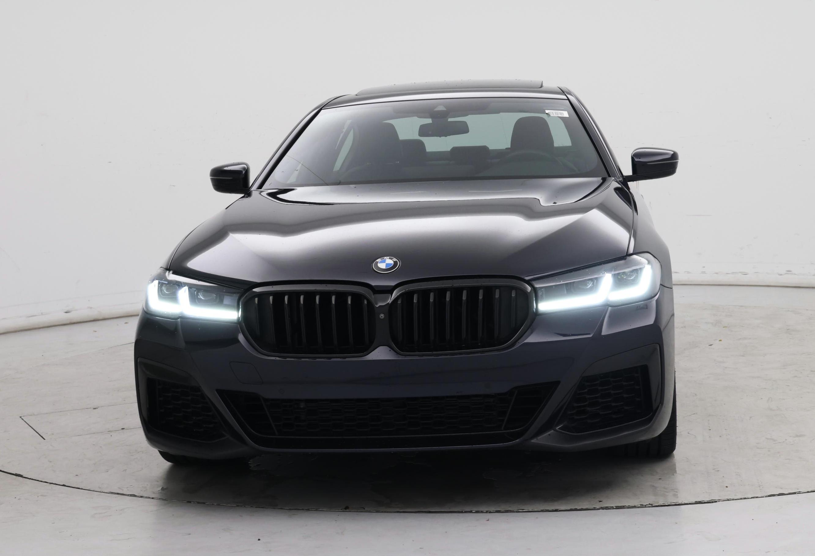 Thumbnail: 2021 BMW 5 Series - 5