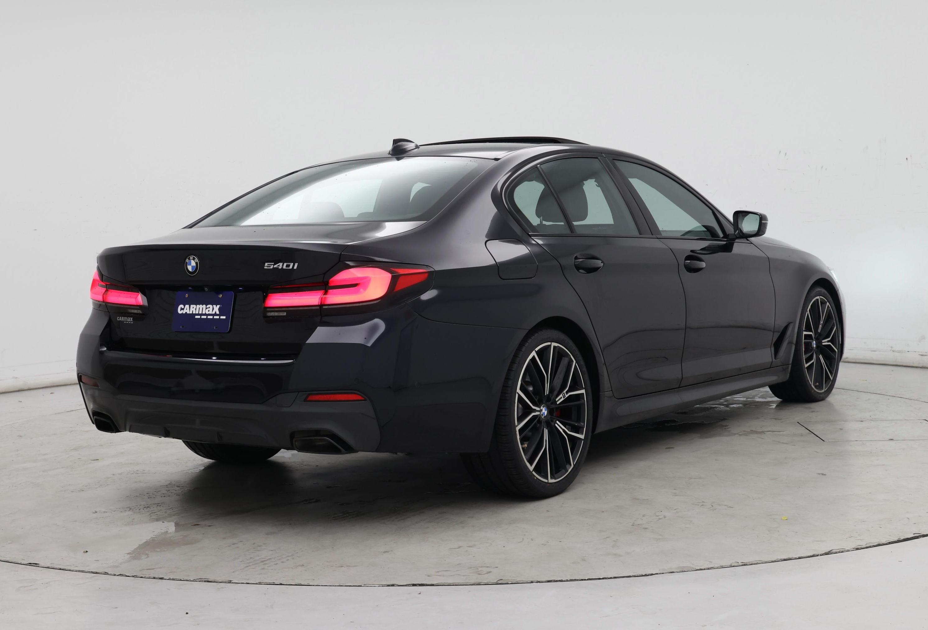 Thumbnail: 2021 BMW 5 Series - 8