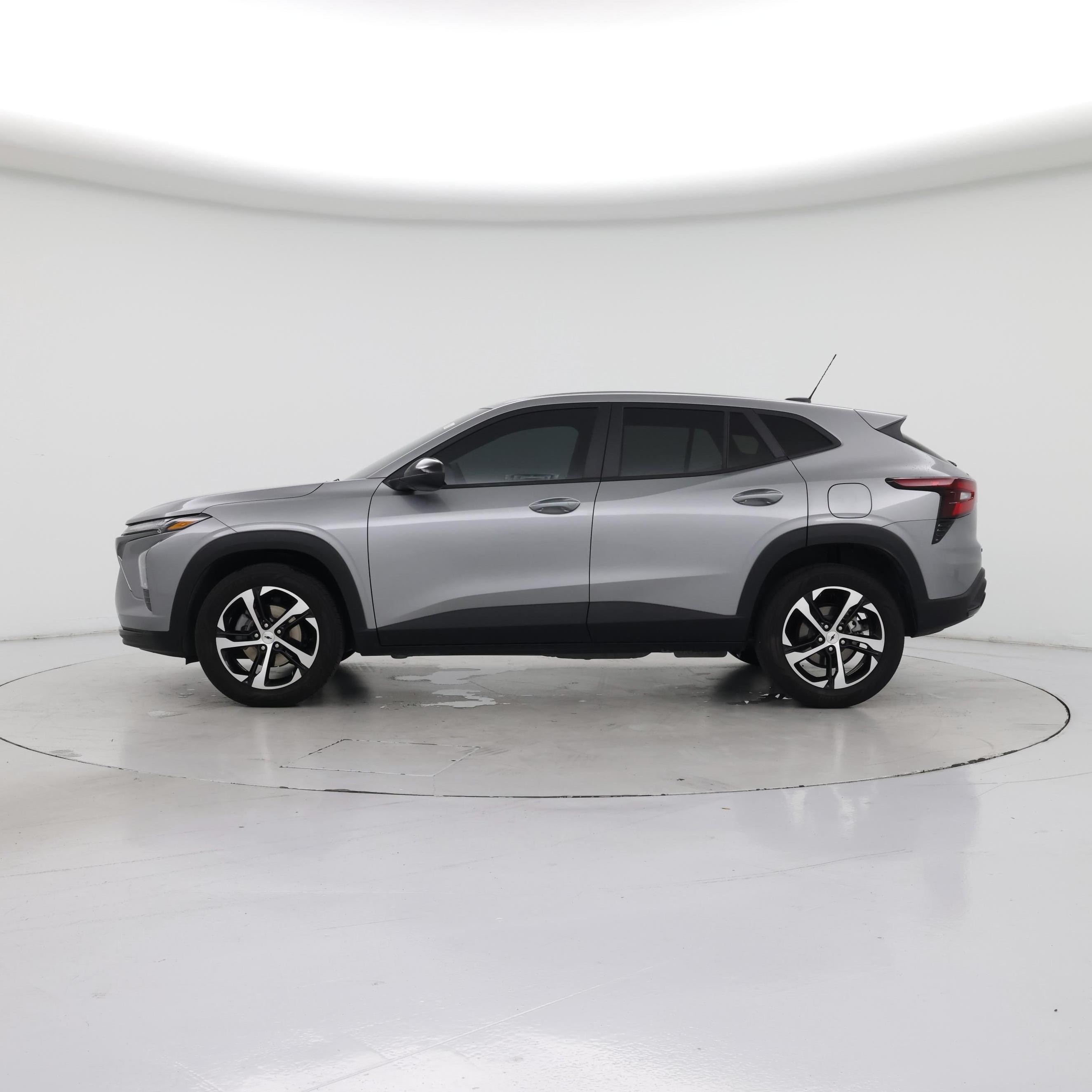 Thumbnail: 2024 Chevrolet Trax - 3